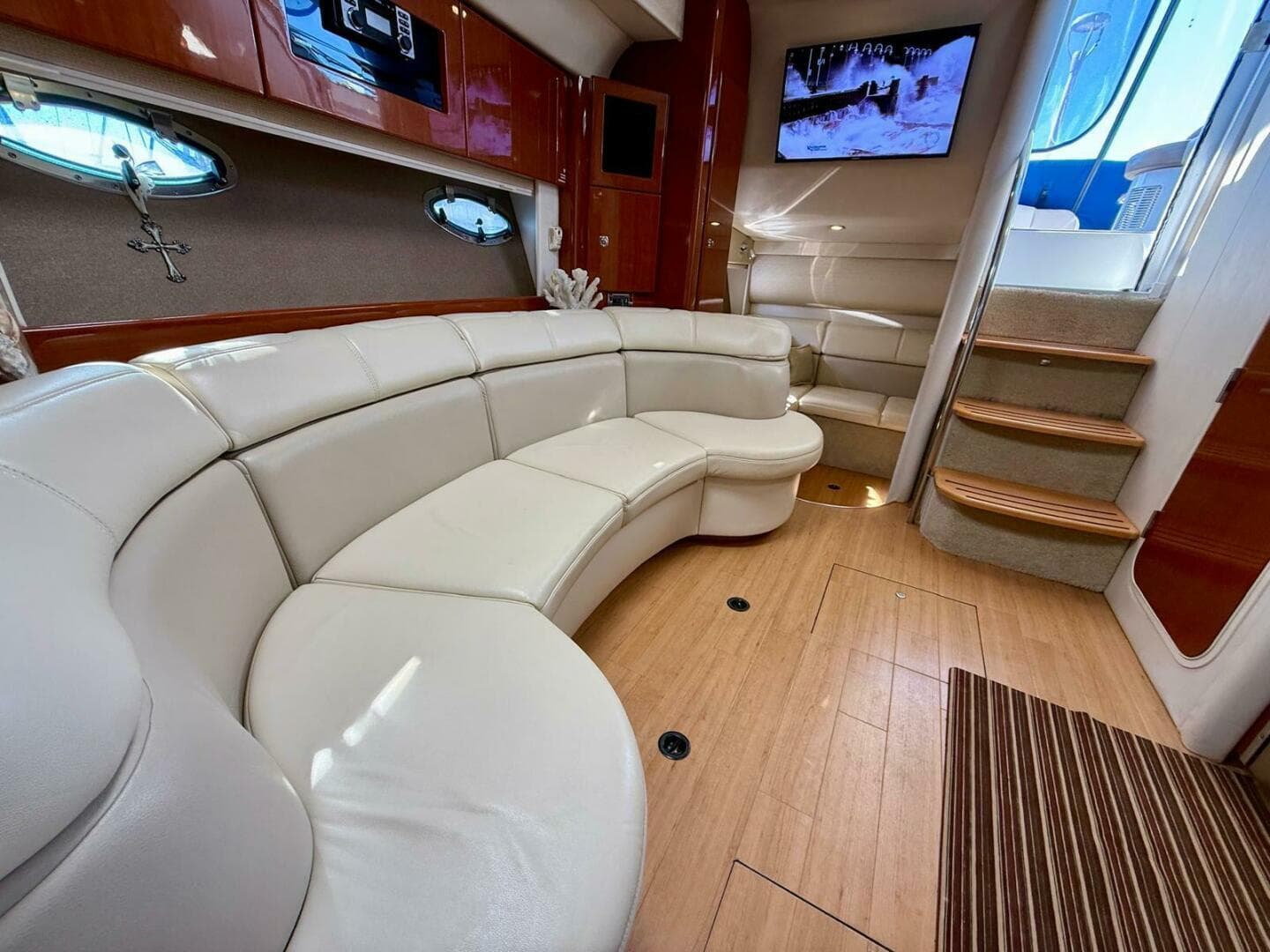 2016 Formula 37 Performance Cruiser — photo 14