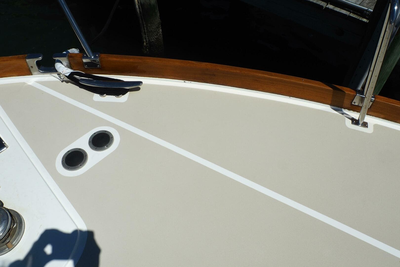 1995 Grand Banks 38 Eastbay EX — photo 22