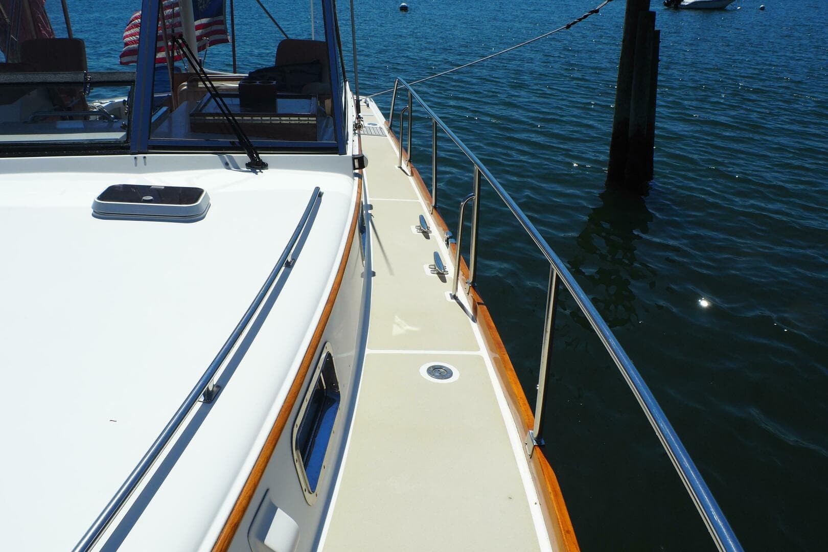 1995 Grand Banks 38 Eastbay EX — photo 25