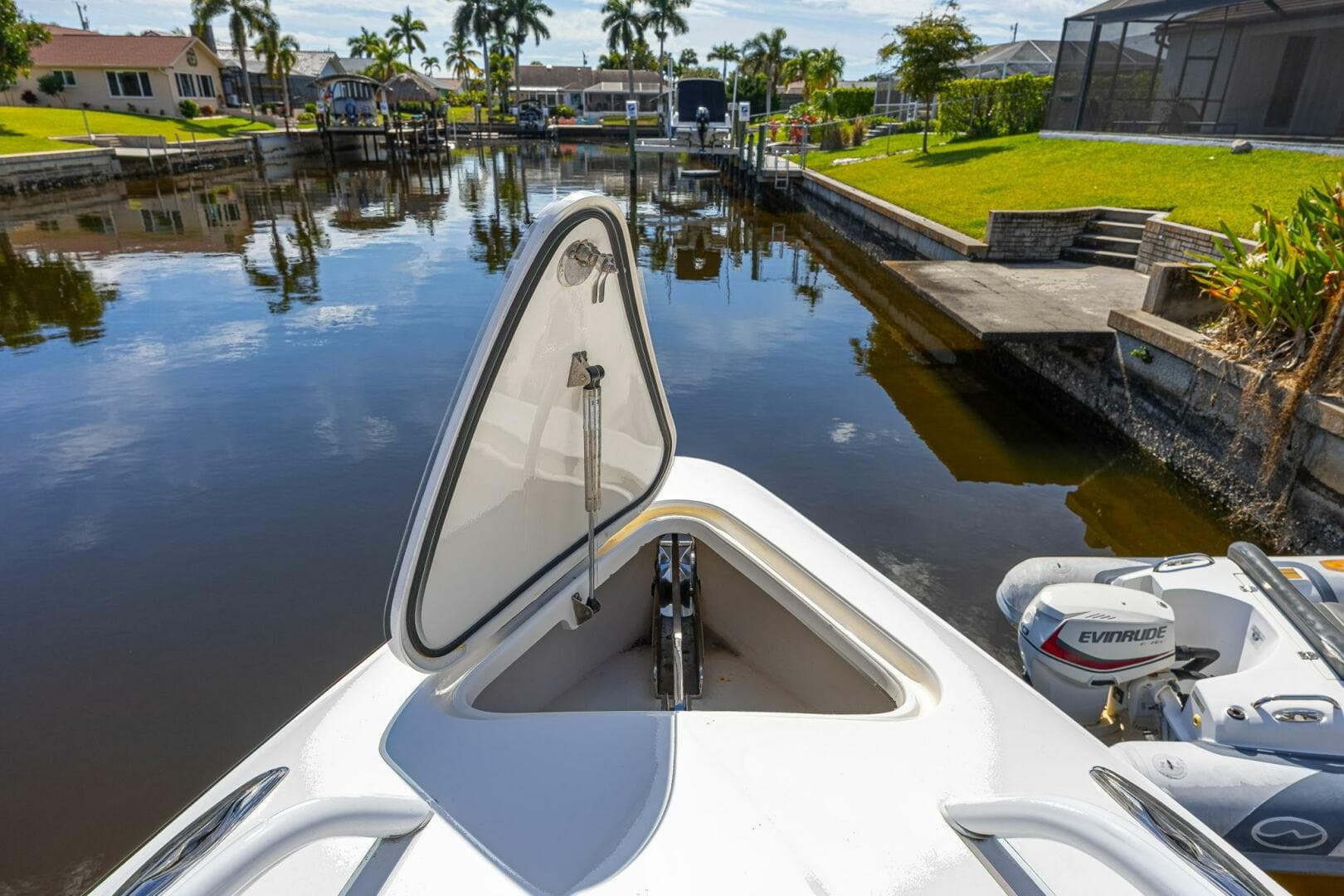 2010 Concept 4400 Sport Yacht — photo 16