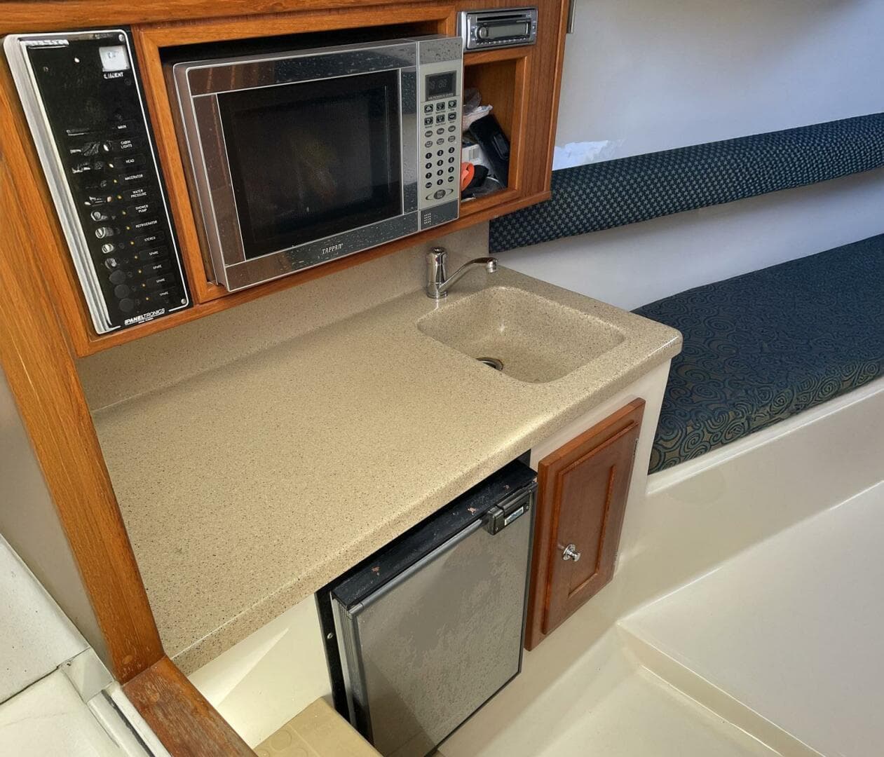 2007 Albemarle 280 Express Fisherman — photo 8