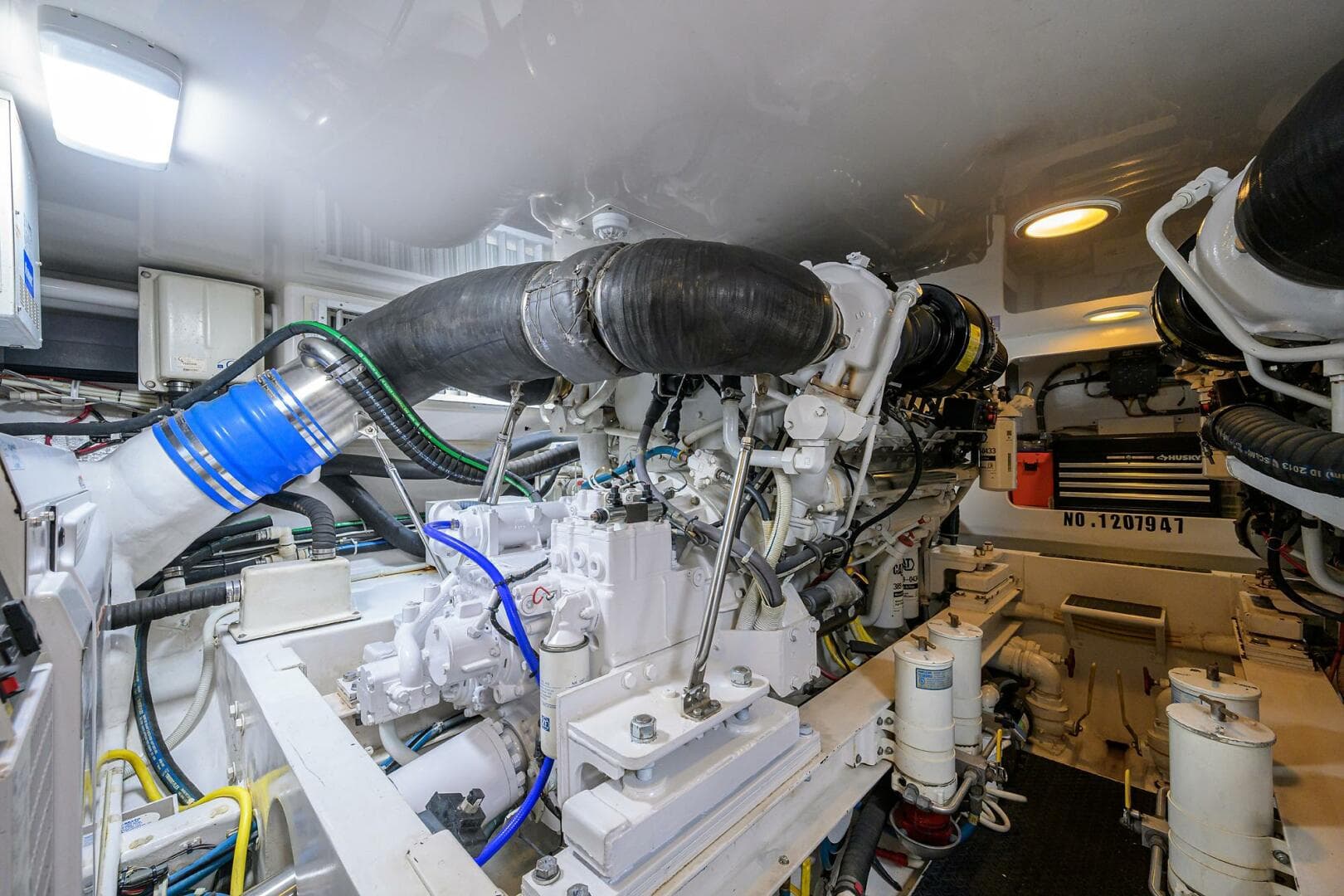 2008 Viking 60 Convertible — photo 47