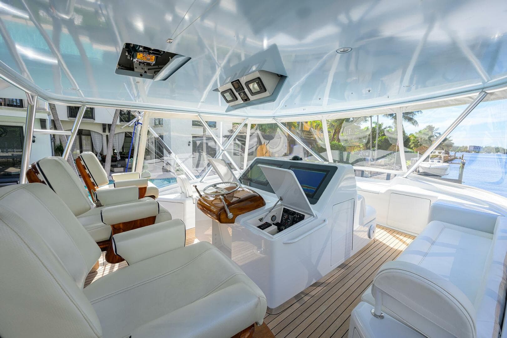 2008 Viking 60 Convertible — photo 18