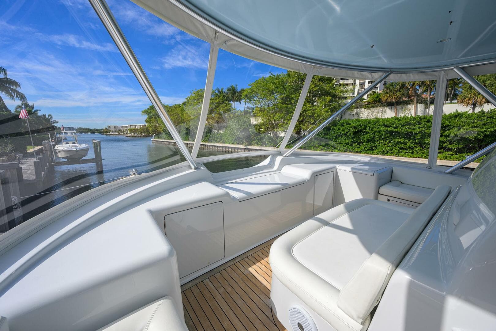 2008 Viking 60 Convertible — photo 23