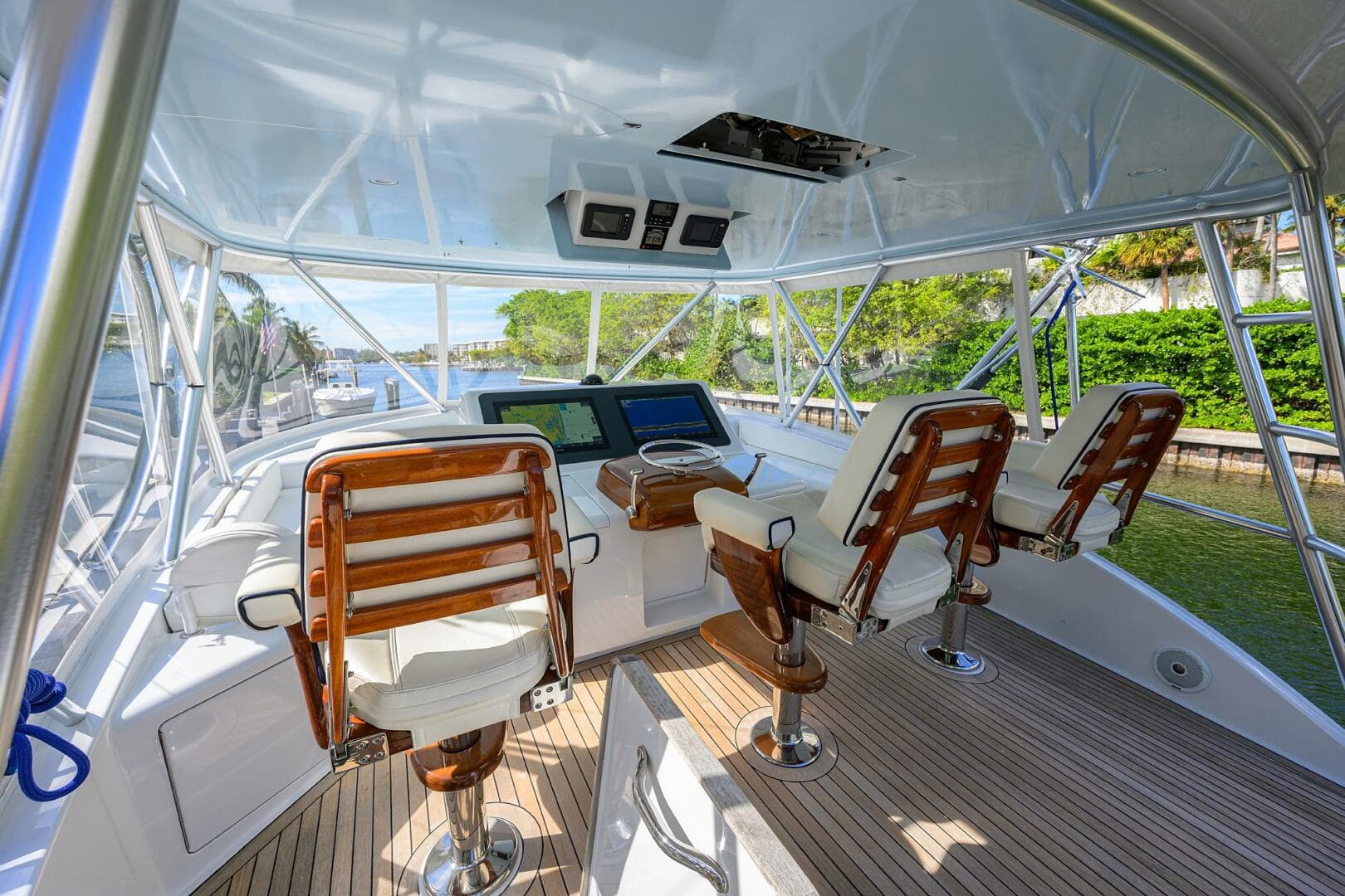 2008 Viking 60 Convertible — photo 15