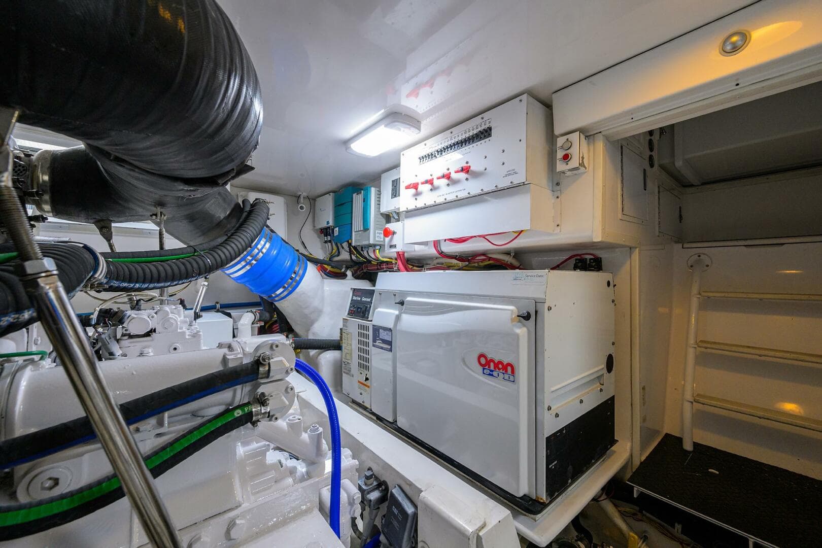 2008 Viking 60 Convertible — photo 46