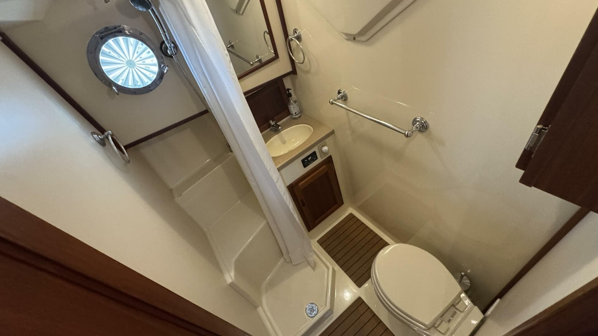 2006 Nordic Tugs 32 — photo 42