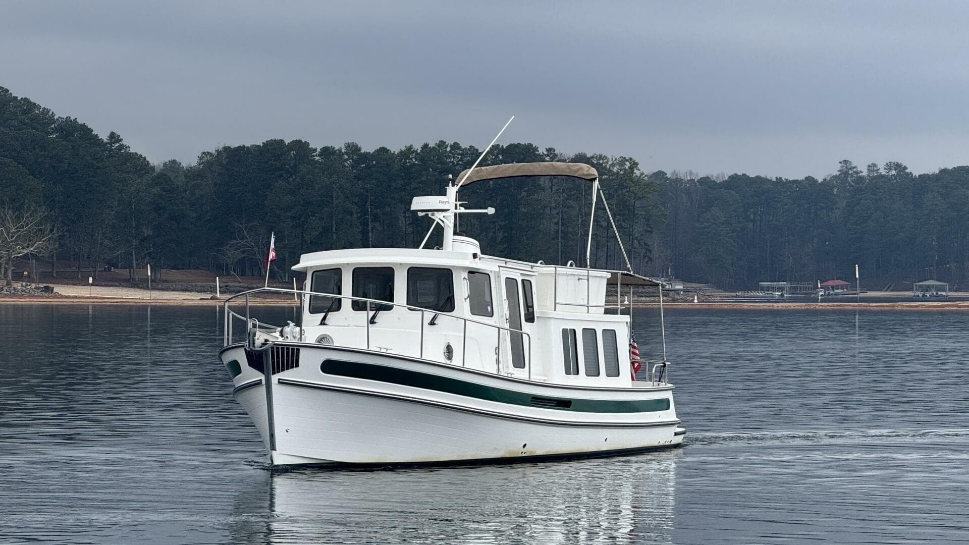 2006 Nordic Tugs 32 — photo 2