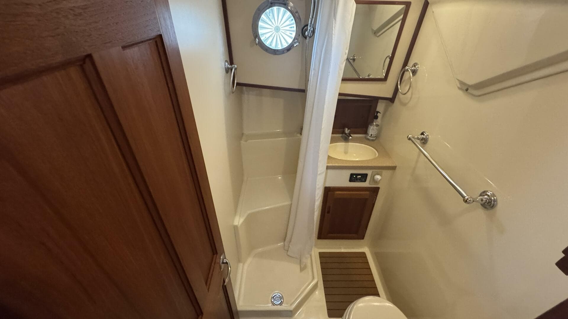 2006 Nordic Tugs 32 — photo 41