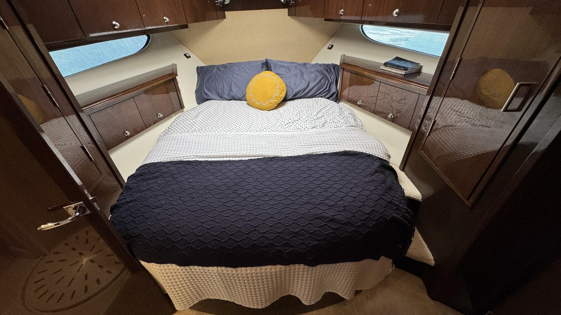 2007 Marquis 55 — photo 54