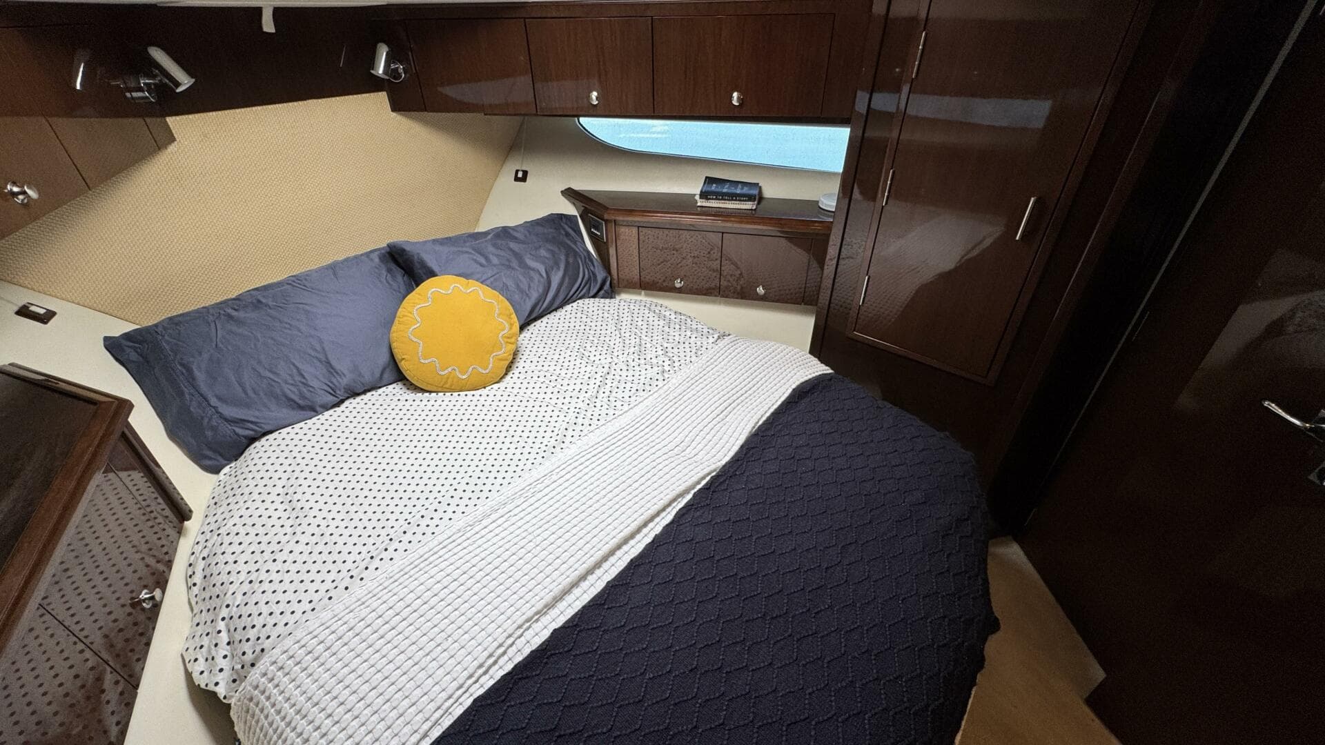 2007 Marquis 55 — photo 56