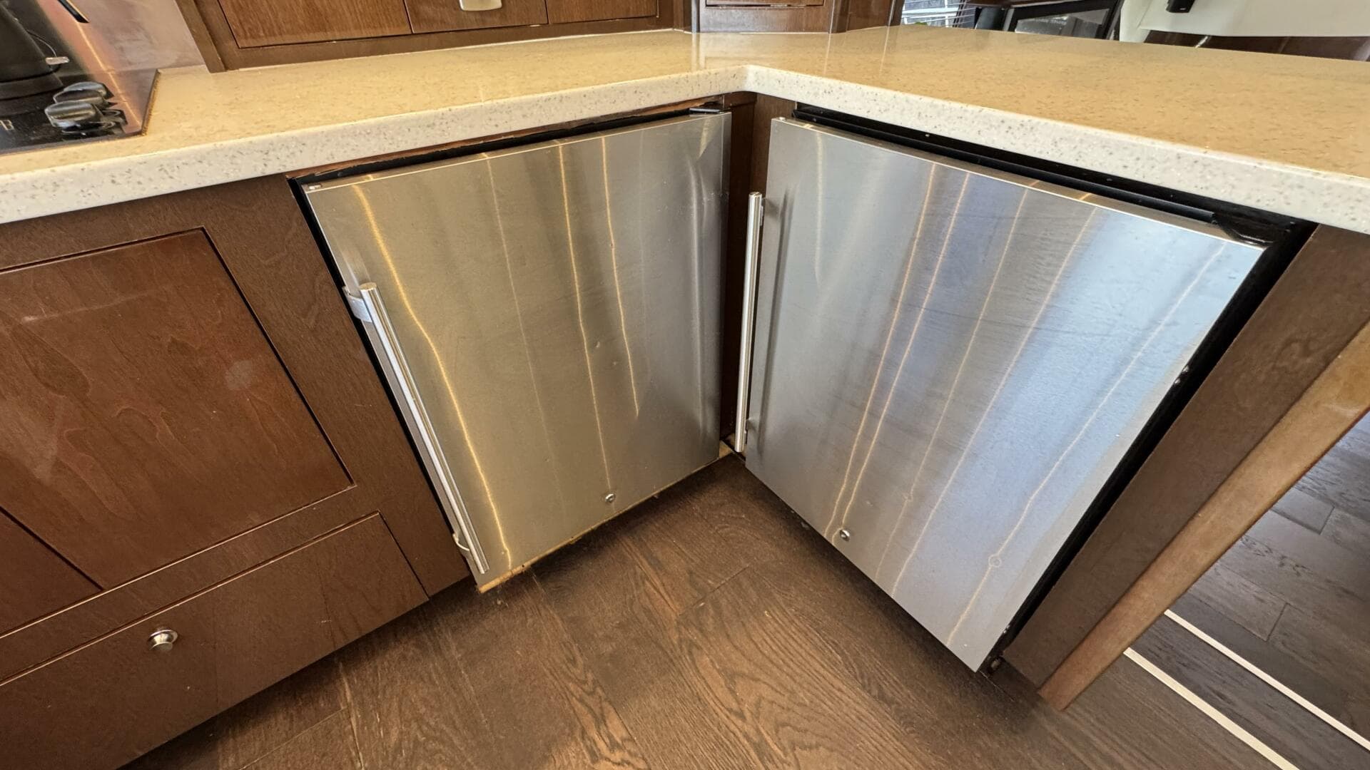 2007 Marquis 55 — photo 44