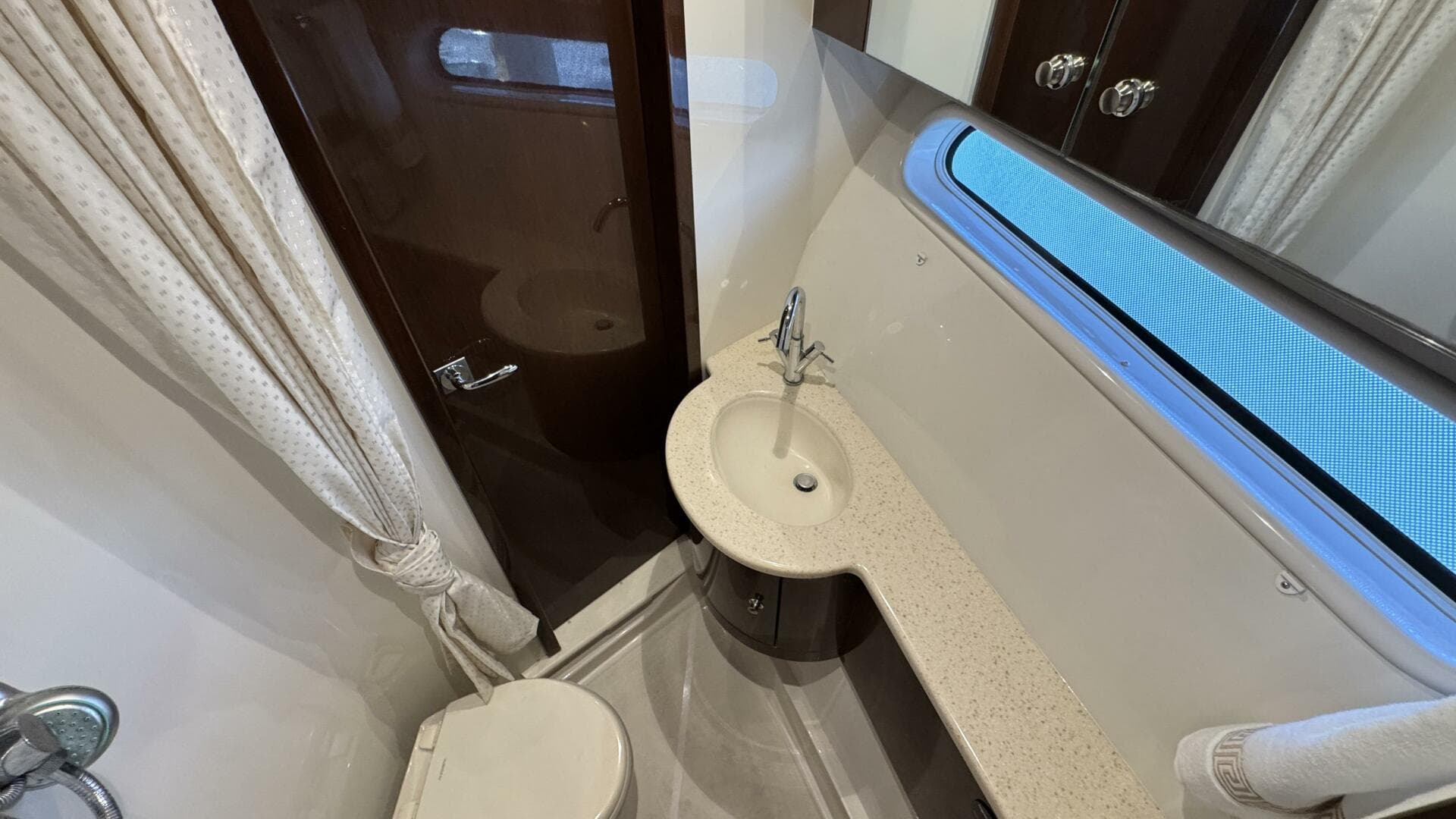 2007 Marquis 55 — photo 52