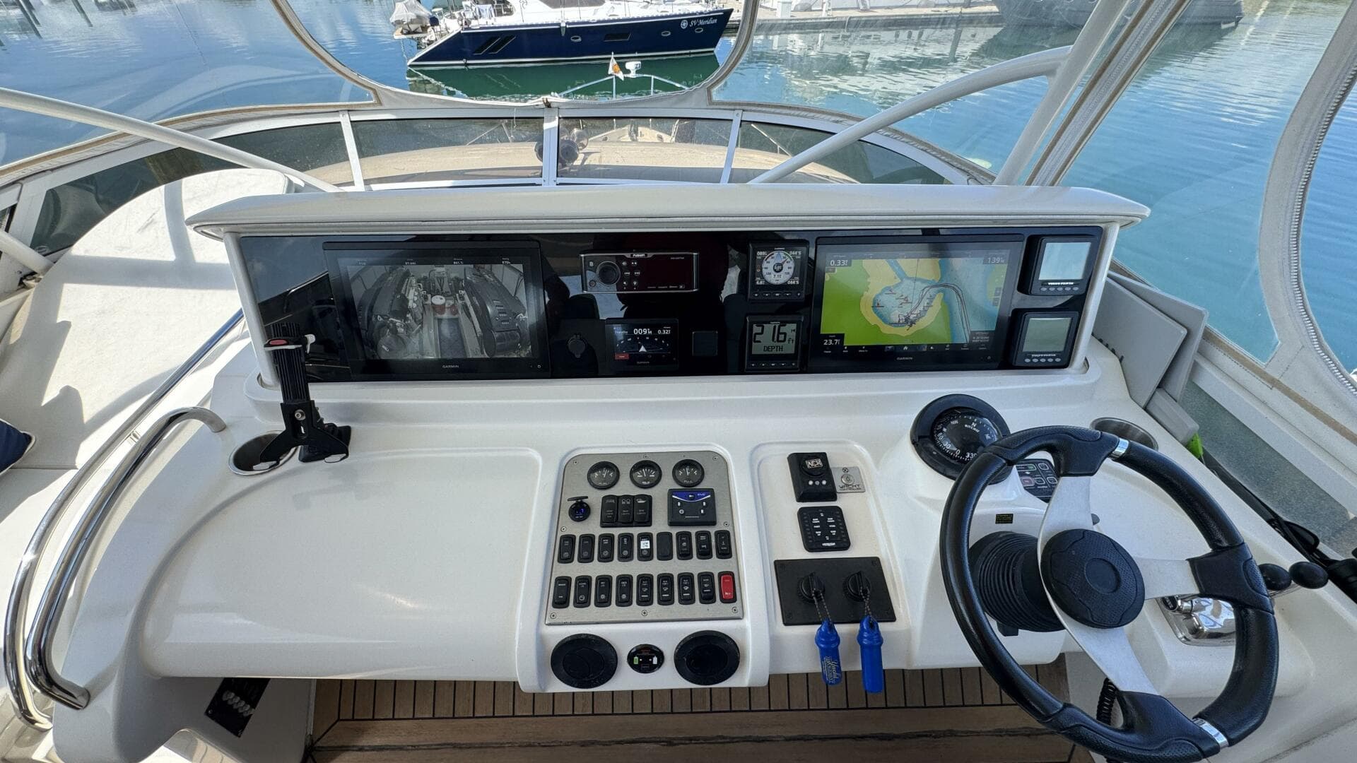 2007 Marquis 55 — photo 13