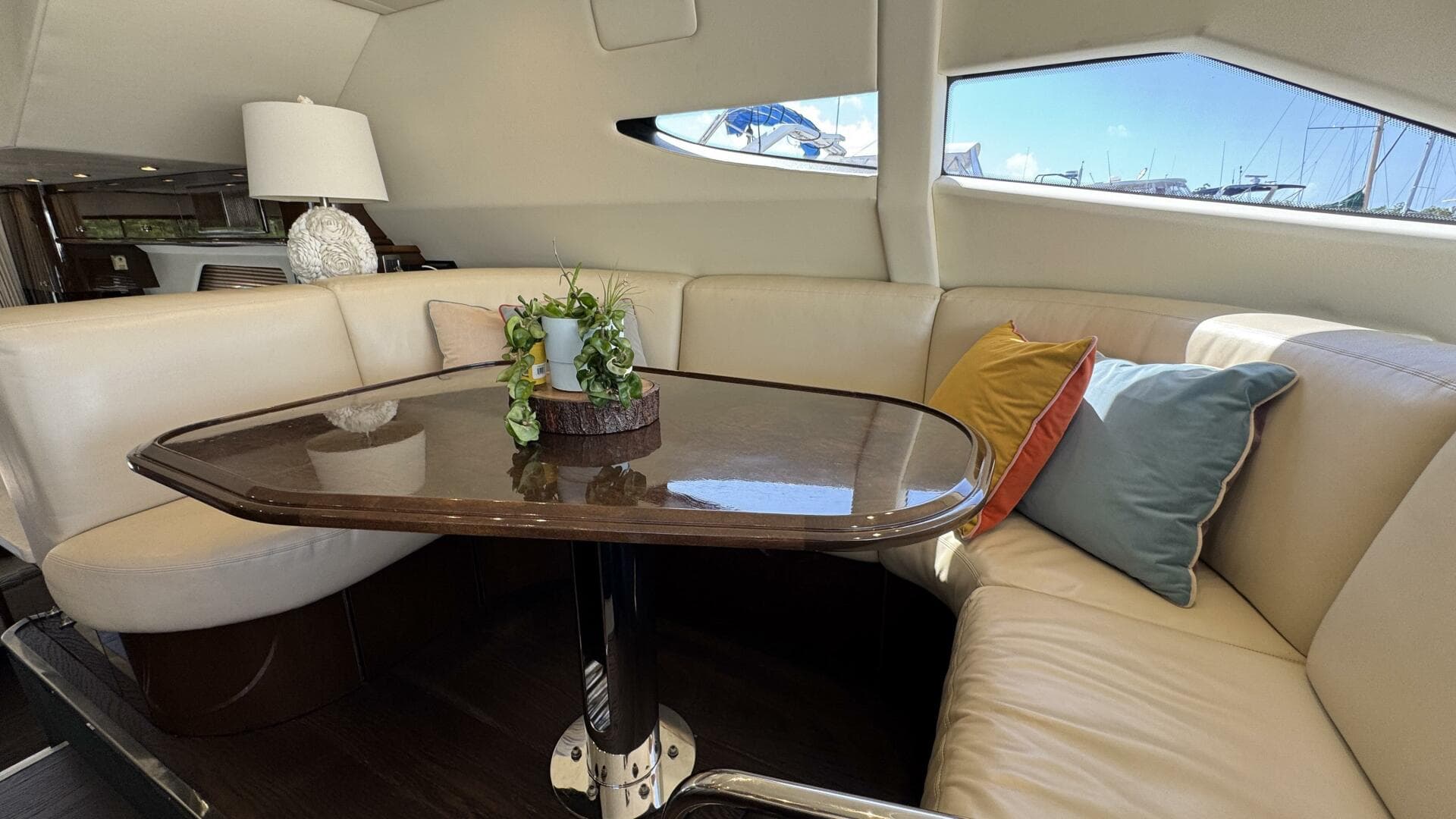 2007 Marquis 55 — photo 41