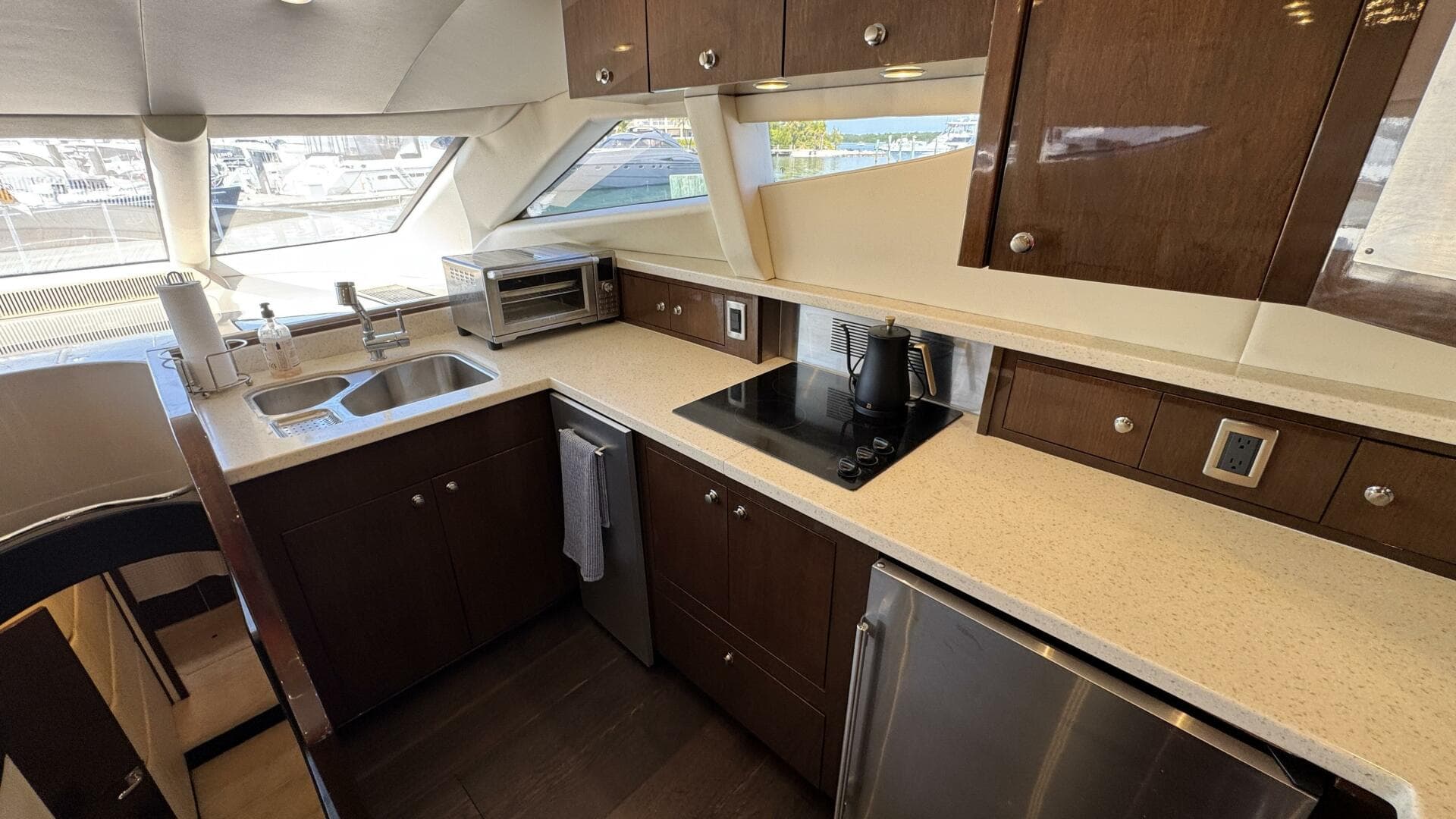 2007 Marquis 55 — photo 45