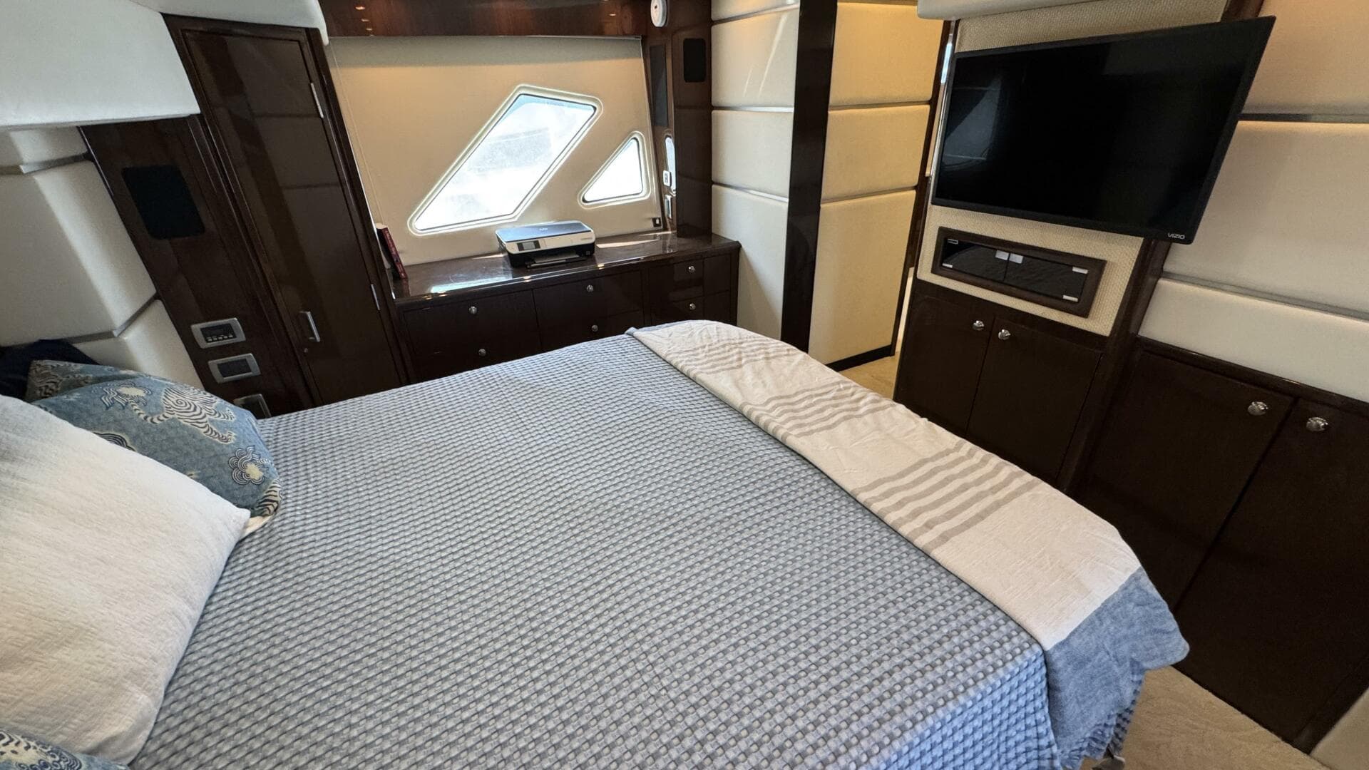 2007 Marquis 55 — photo 70