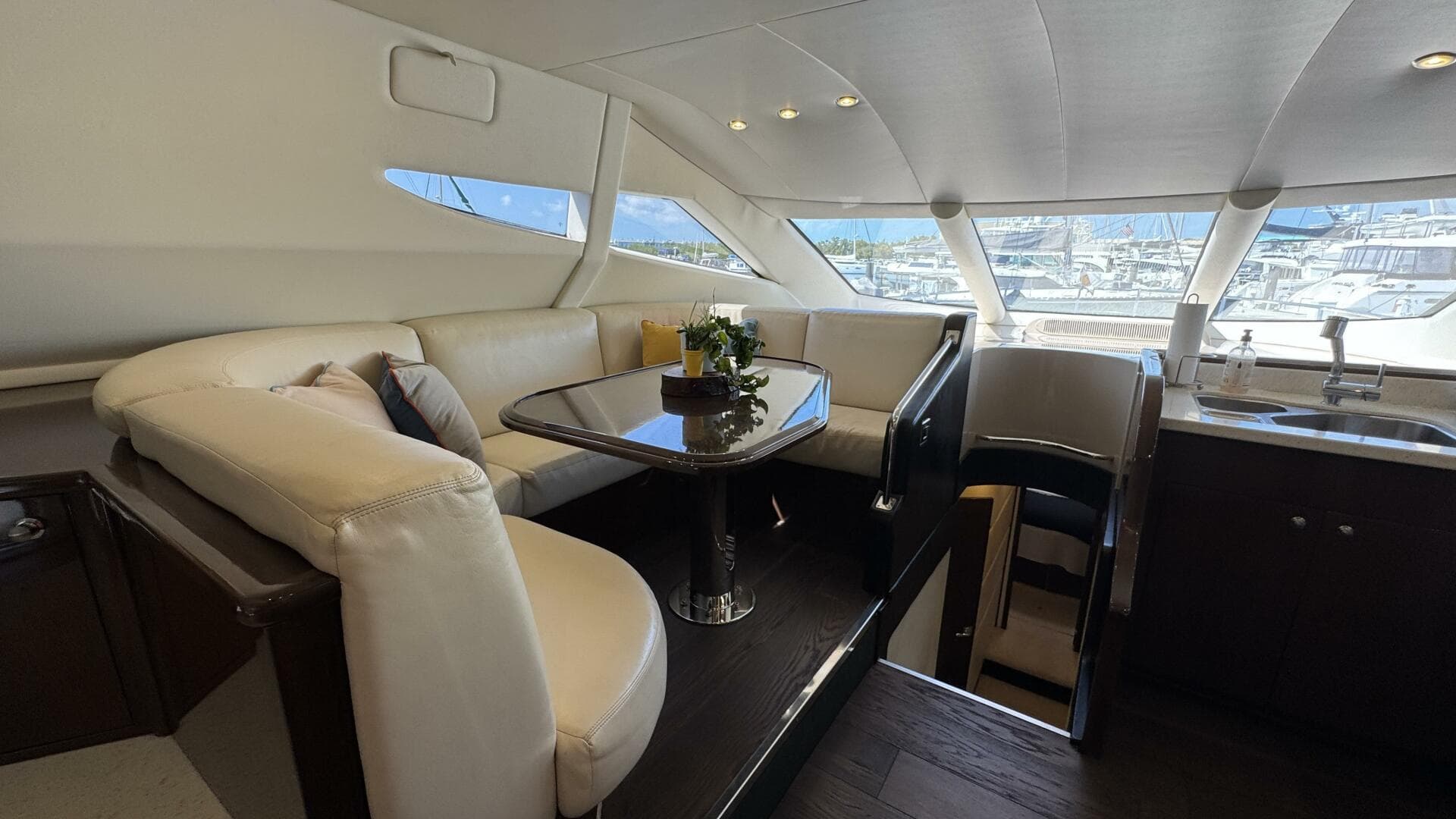 2007 Marquis 55 — photo 38