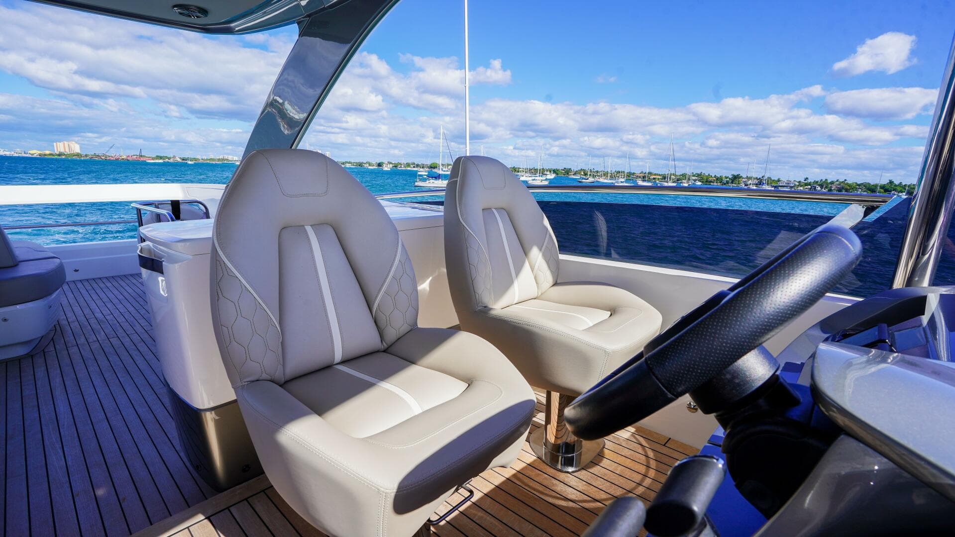 2022 Princess F62 — photo 54