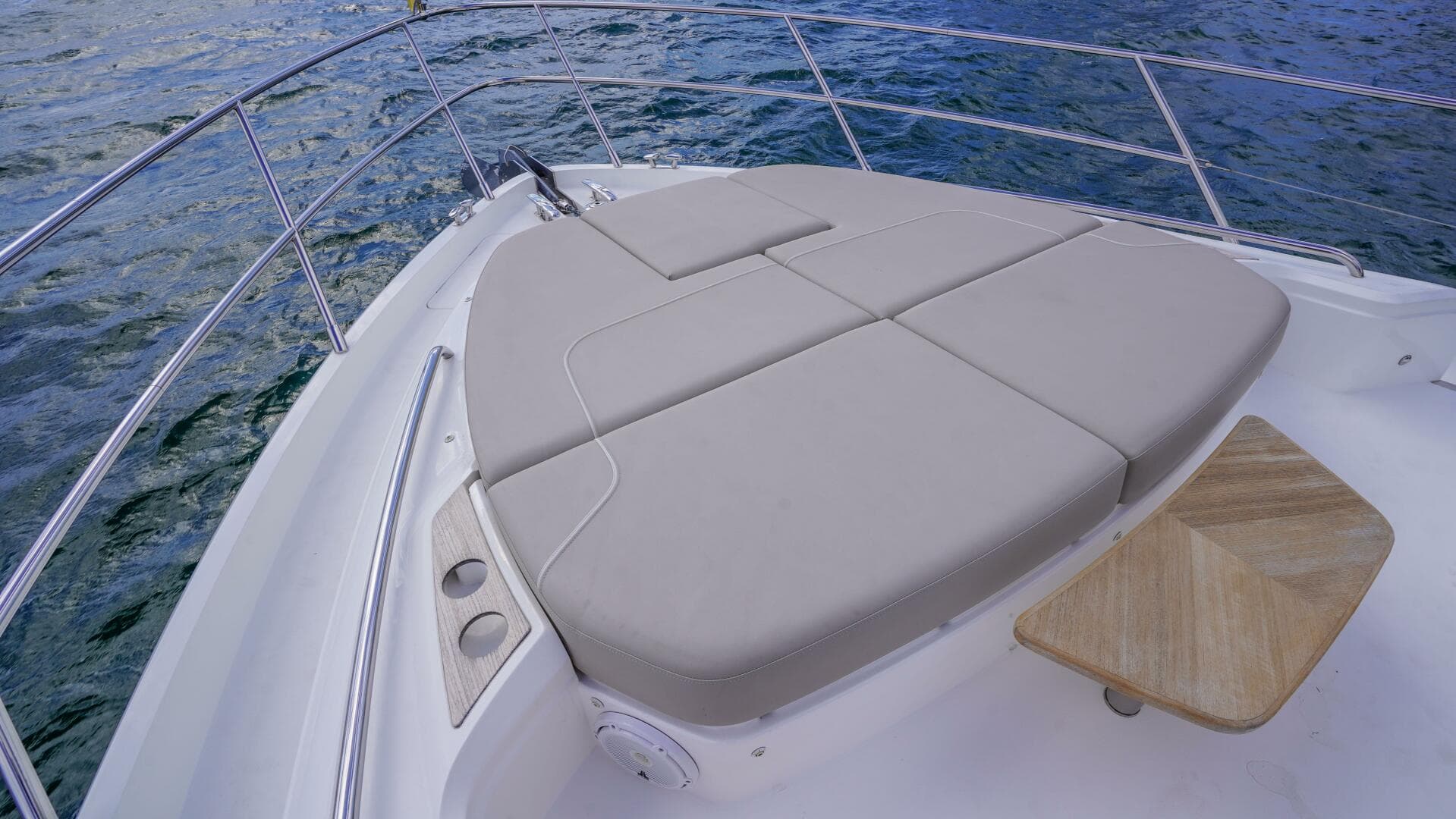 2022 Princess F62 — photo 15