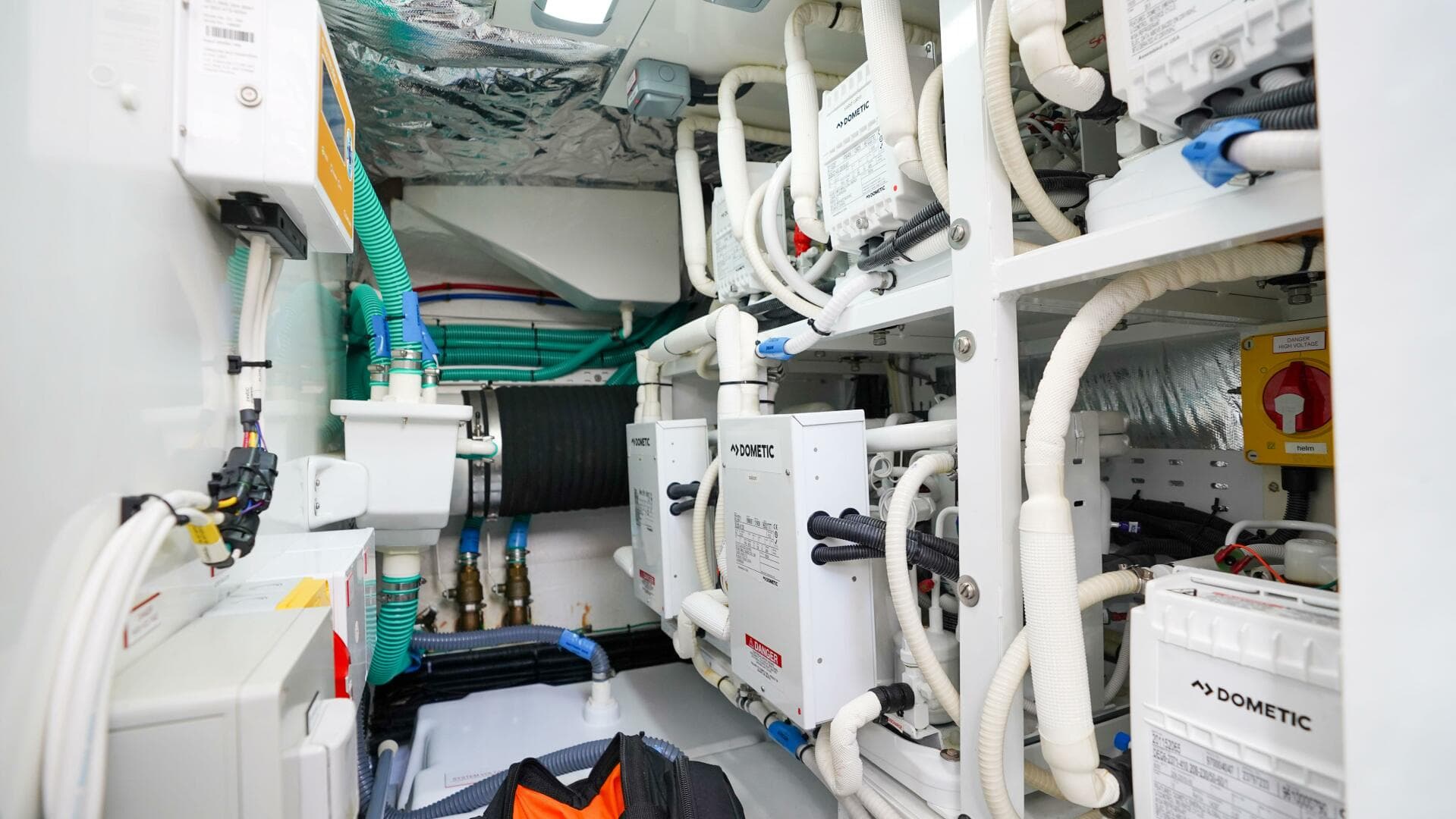 2022 Princess F62 — photo 60