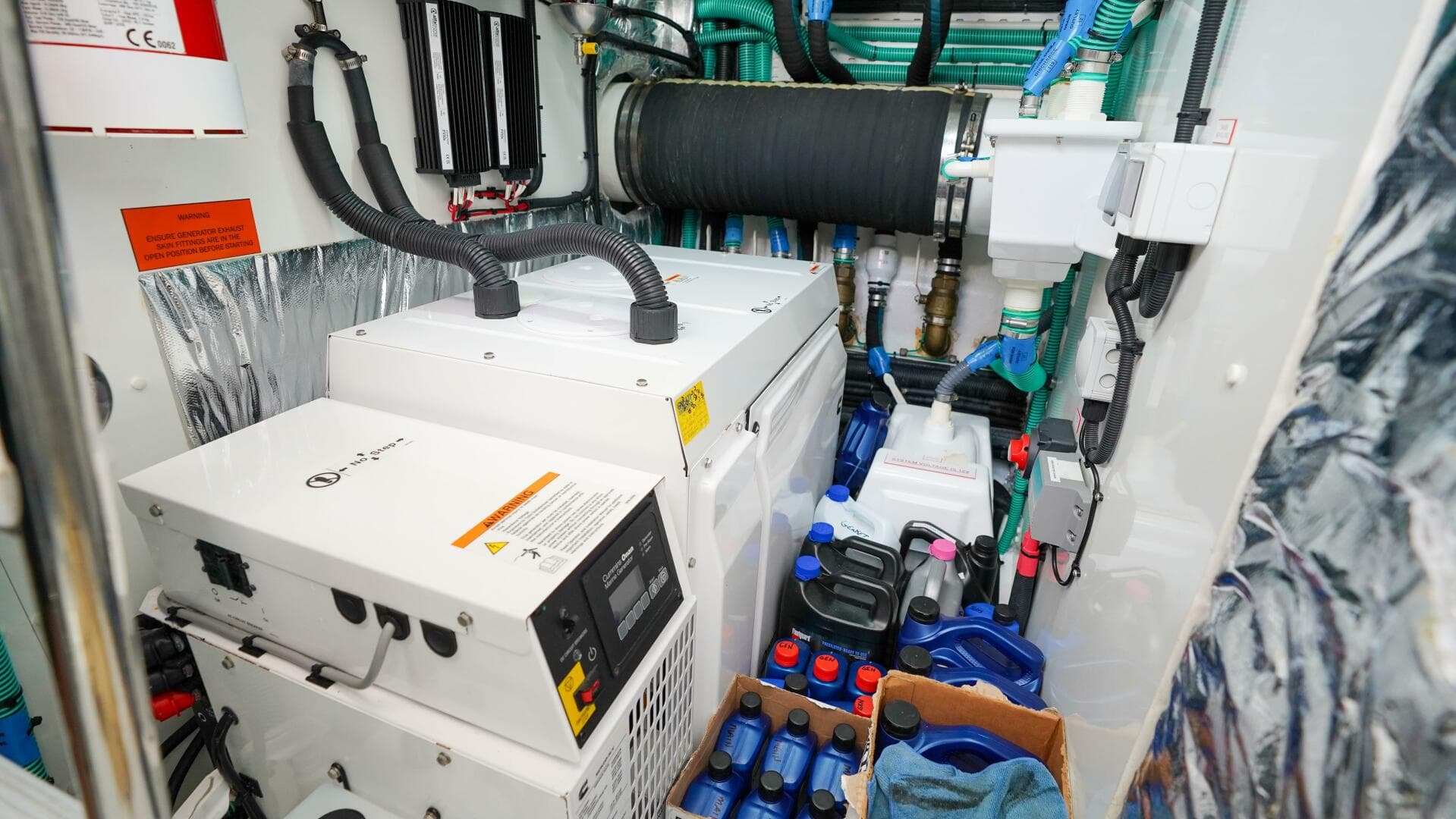 2022 Princess F62 — photo 61