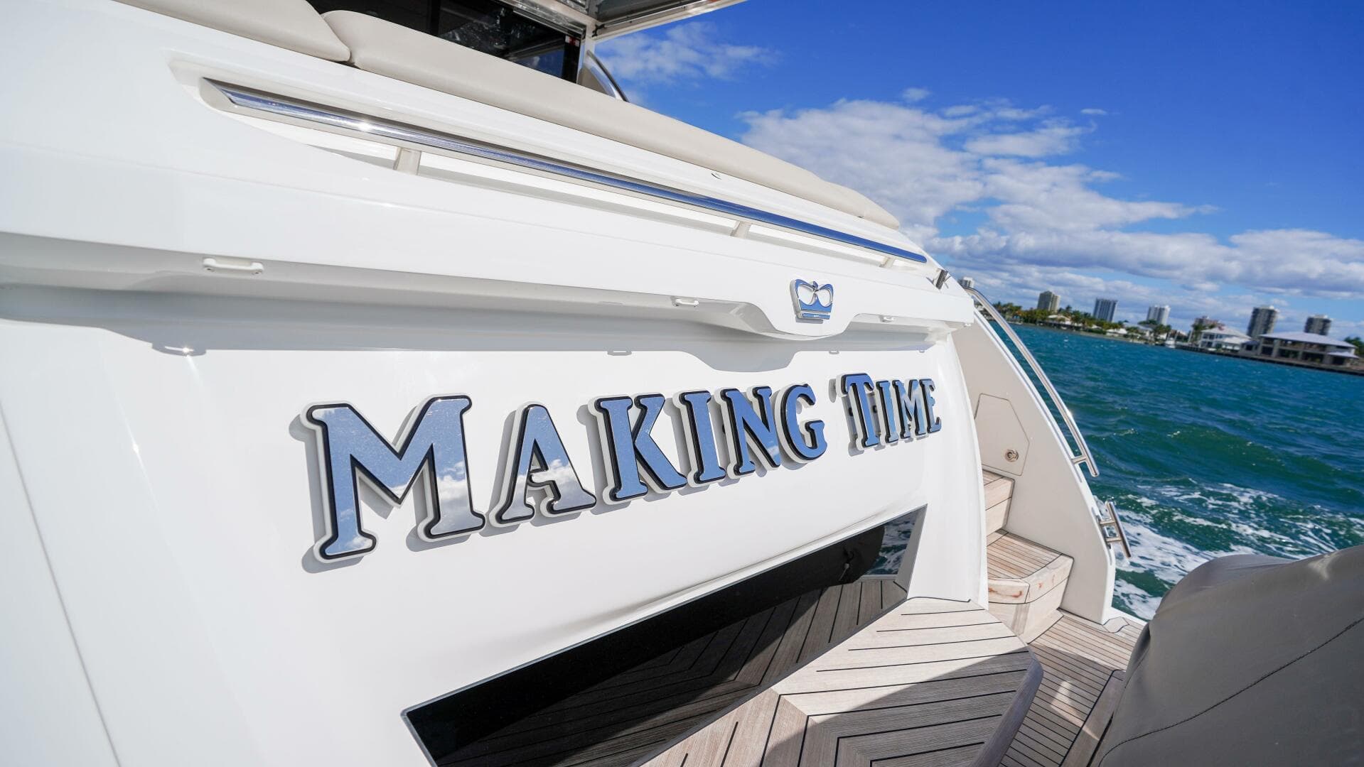 2022 Princess F62 — photo 10