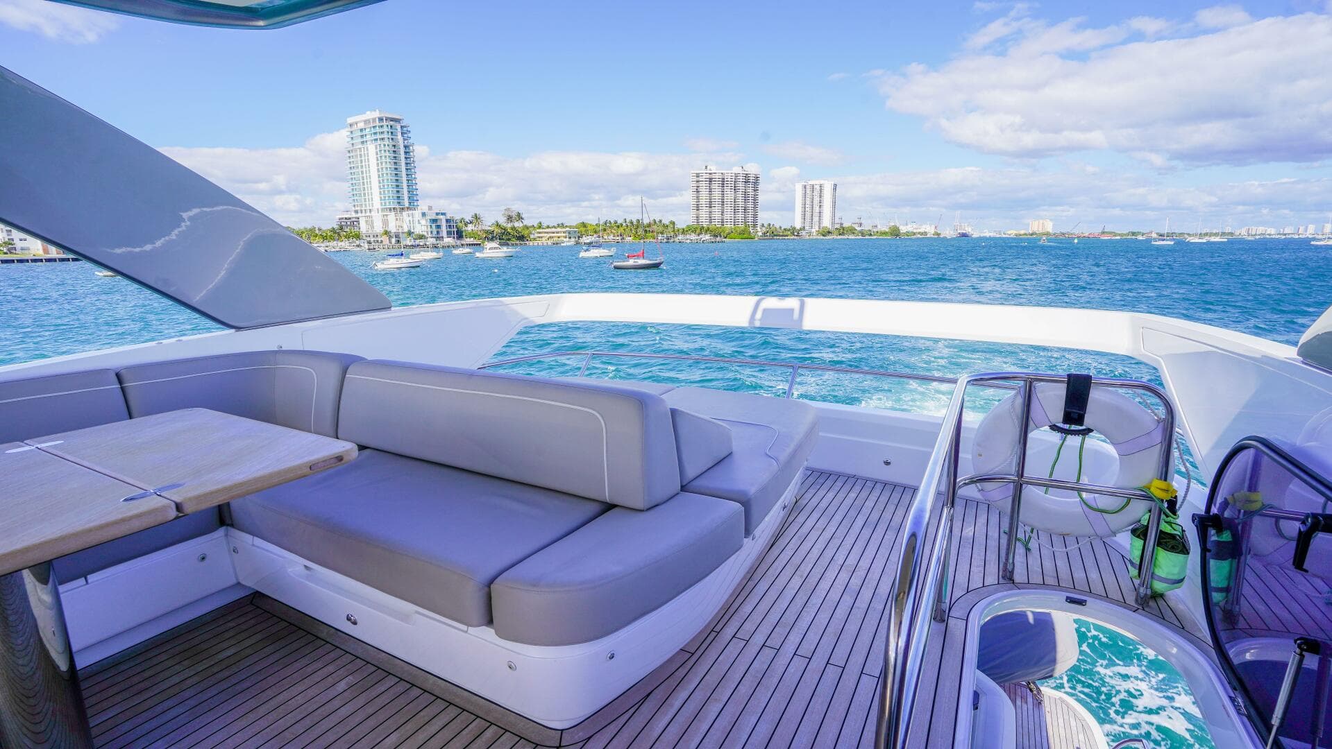 2022 Princess F62 — photo 51