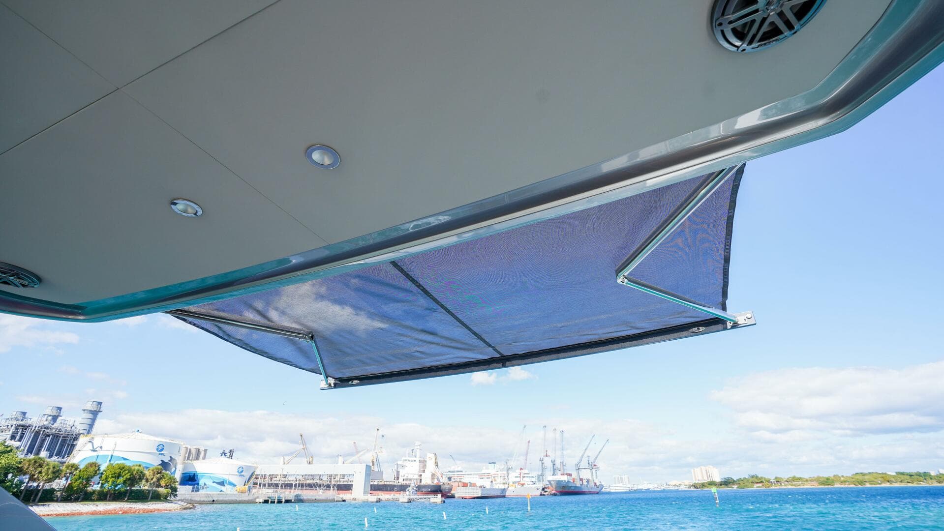 2022 Princess F62 — photo 57