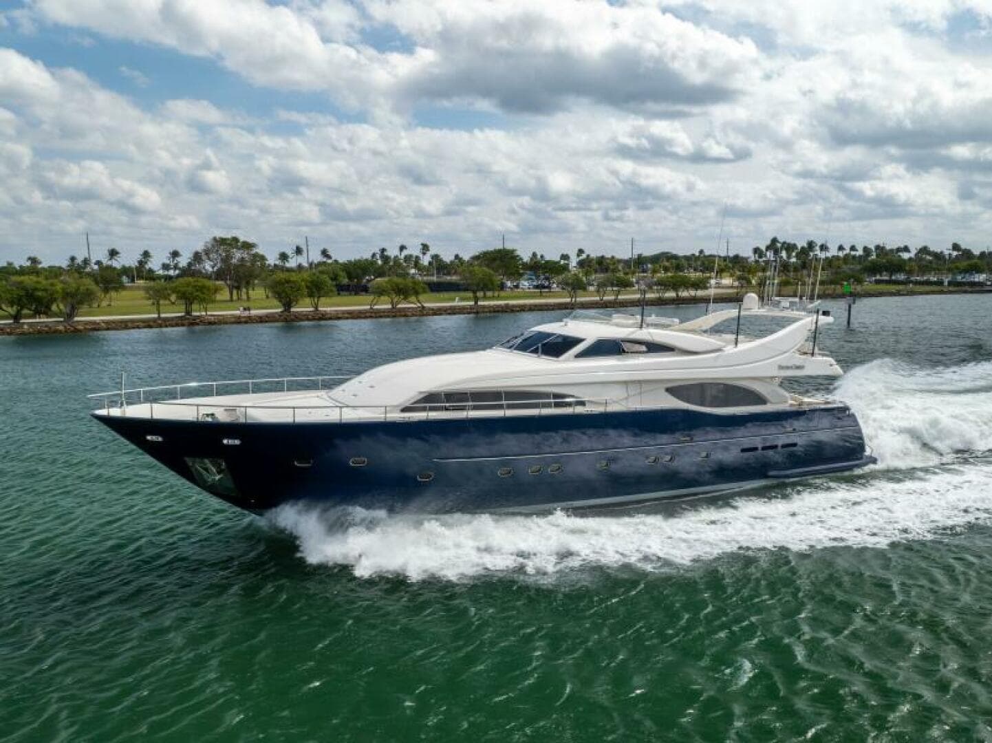 2001 Ferretti Yachts 94 Raised Pilothouse