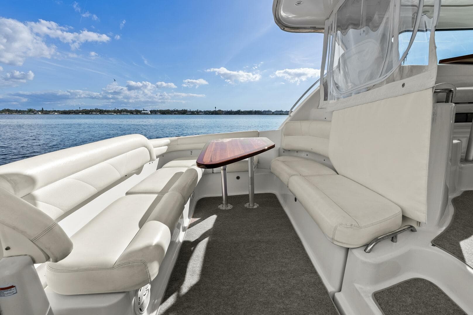 2007 Tiara Yachts 4300 Sovran — photo 11