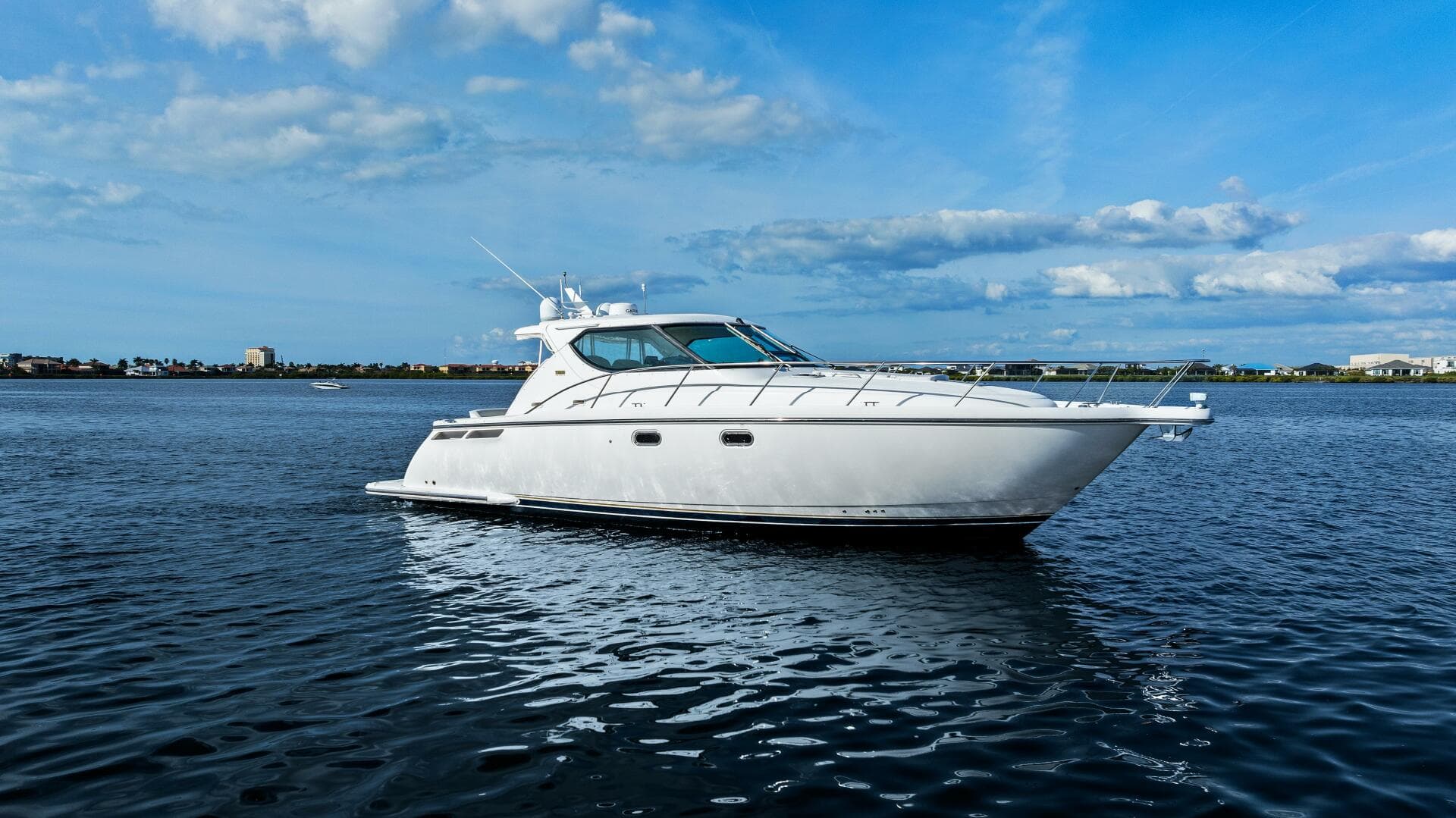 2007 Tiara Yachts 4300 Sovran — photo 42