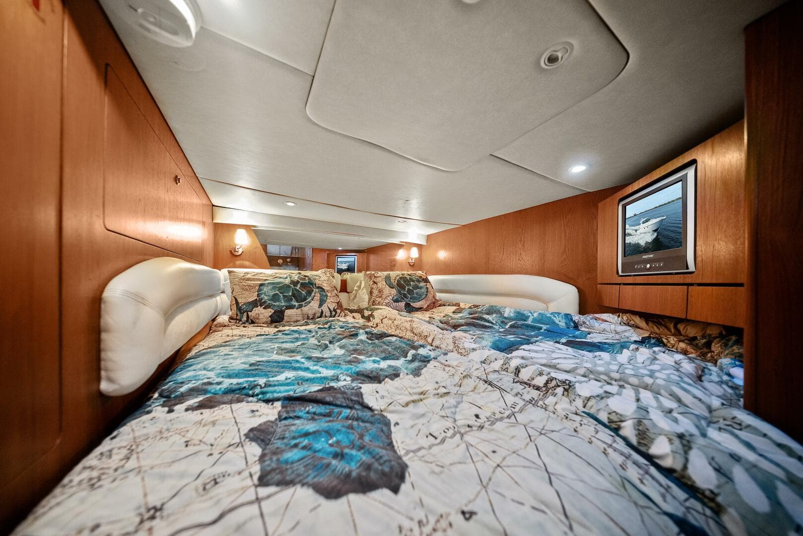 2007 Tiara Yachts 4300 Sovran — photo 27