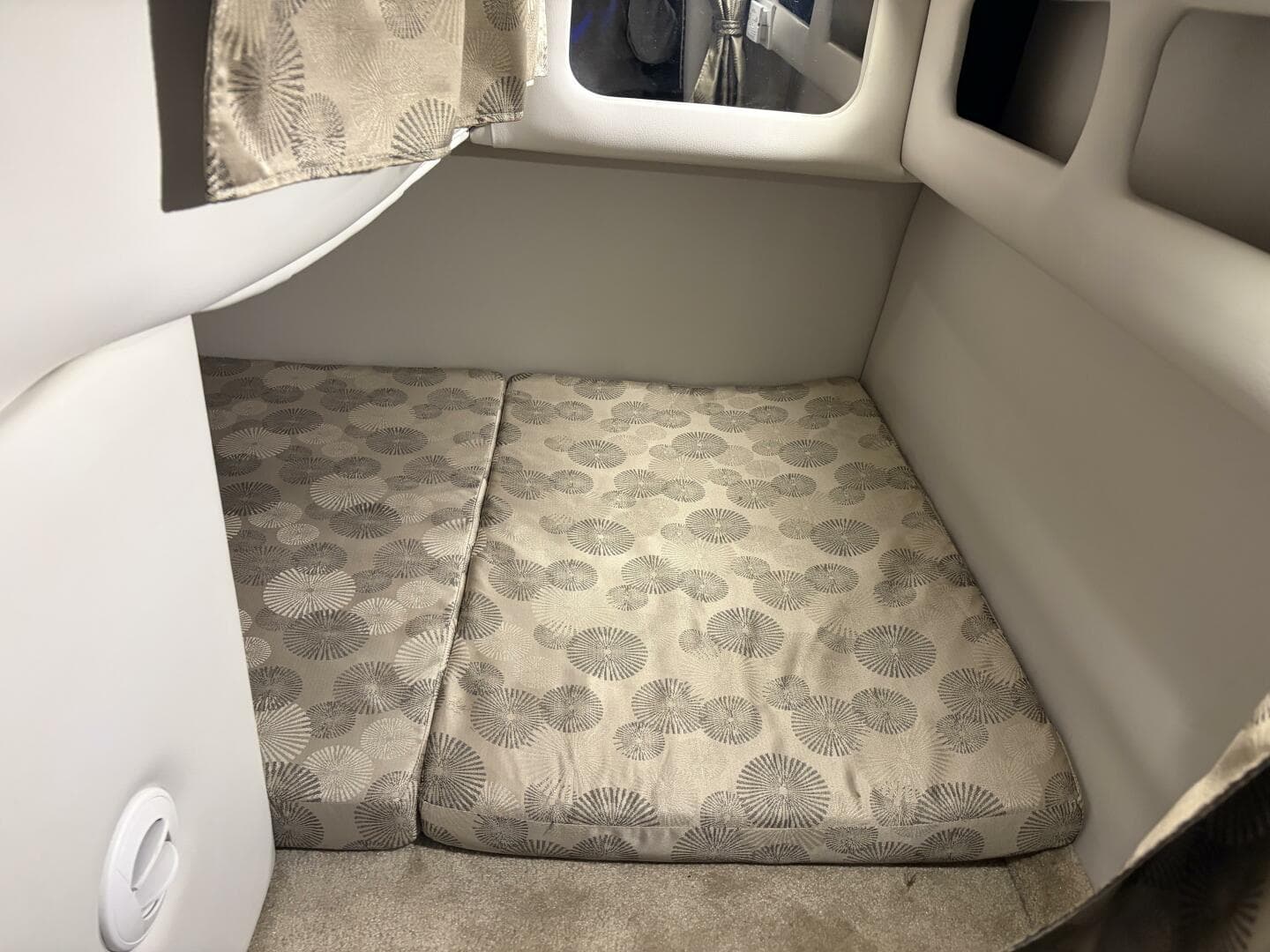 2019 Crownline 264 Cr — photo 30