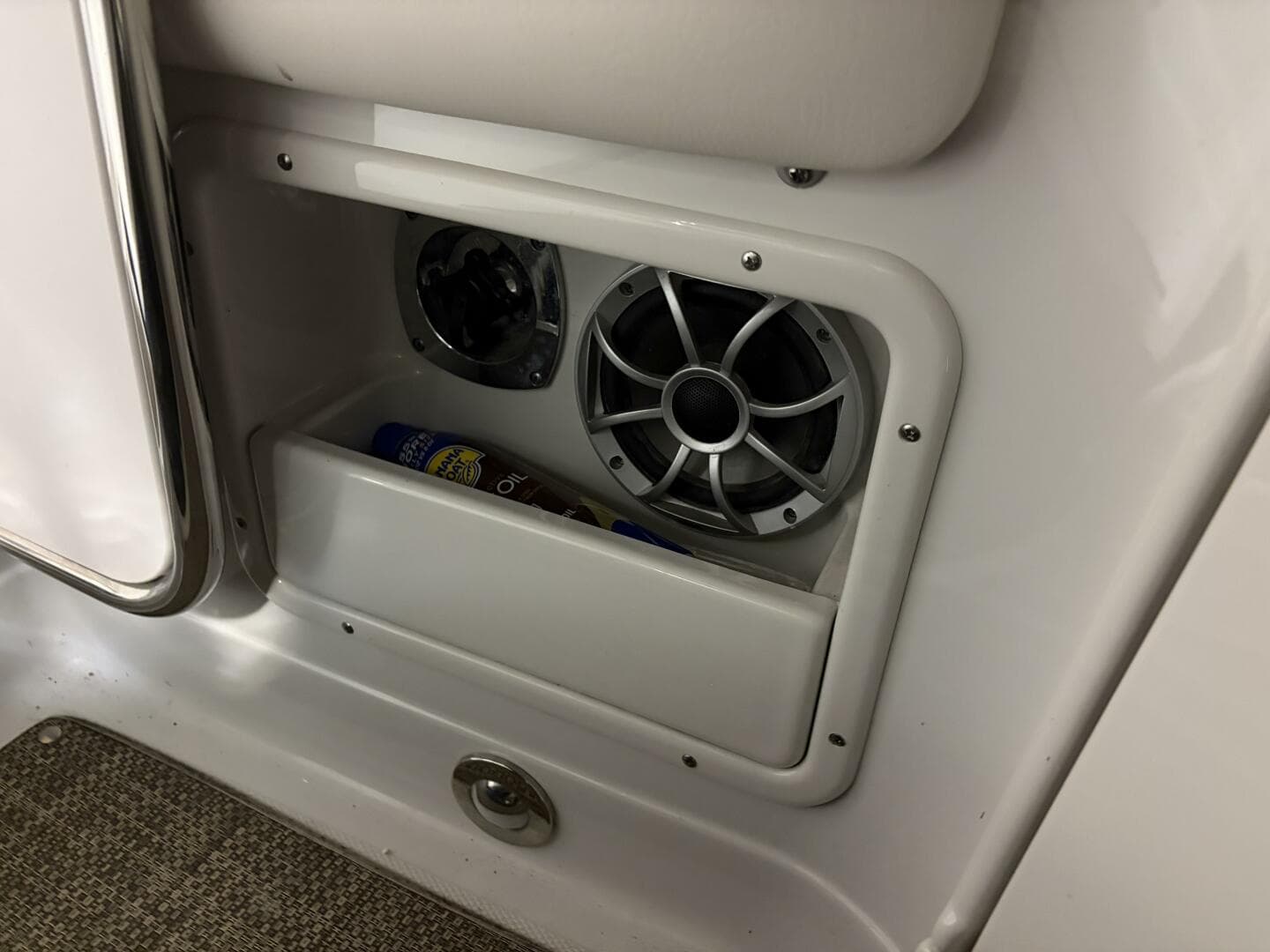 2019 Crownline 264 Cr — photo 19