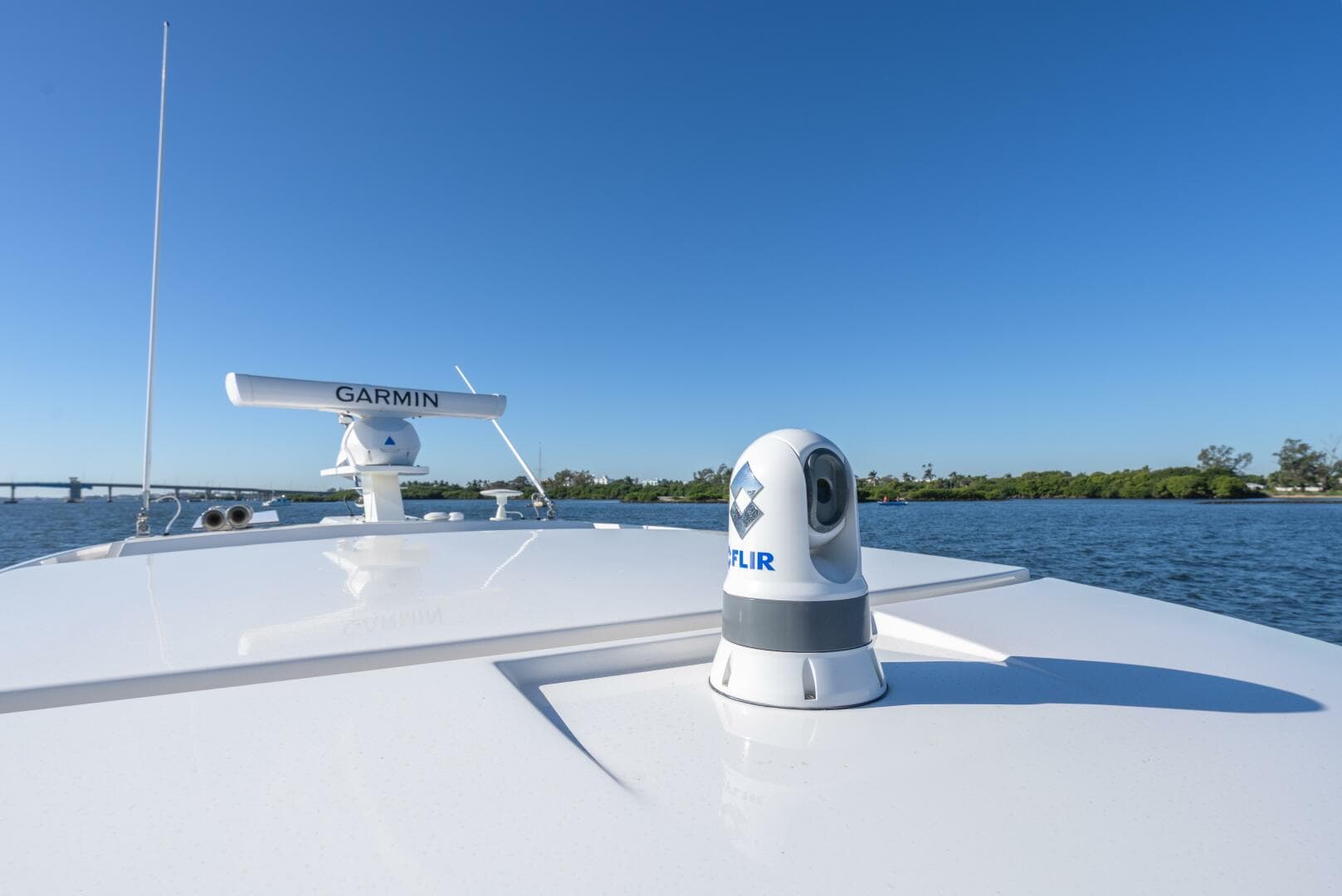 2025 Tiara Yachts 43 LE — photo 7