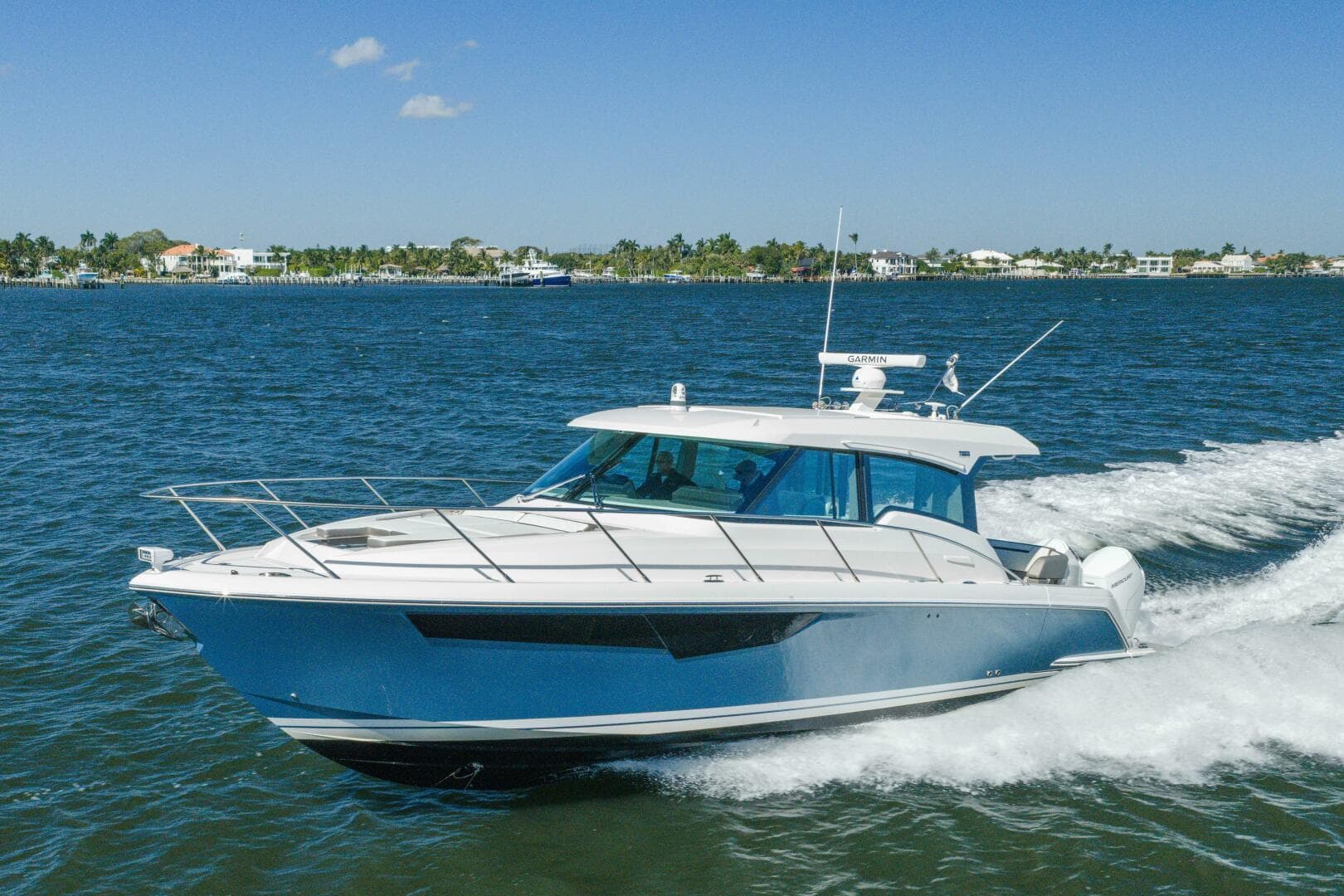 2025 Tiara Yachts 43 LE — photo 57