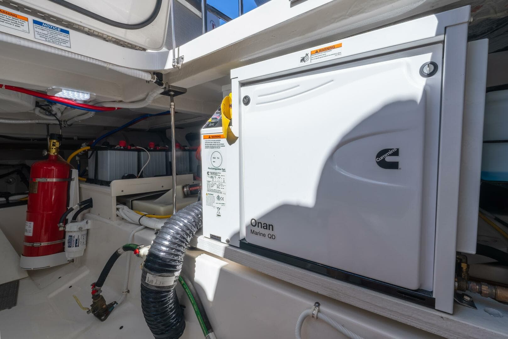 2025 Tiara Yachts 43 LE — photo 48