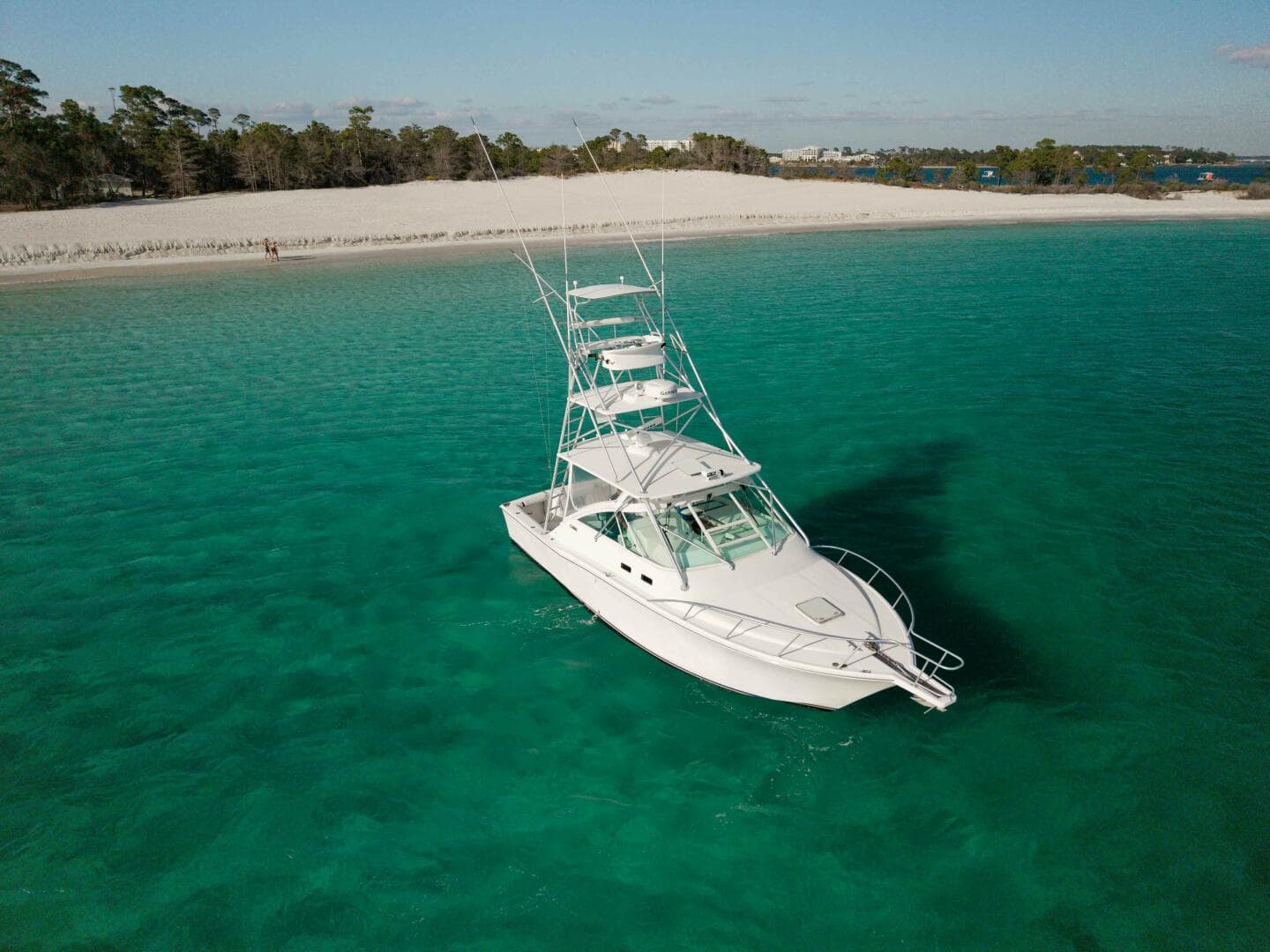 2005 Cabo 35 Express — photo 37