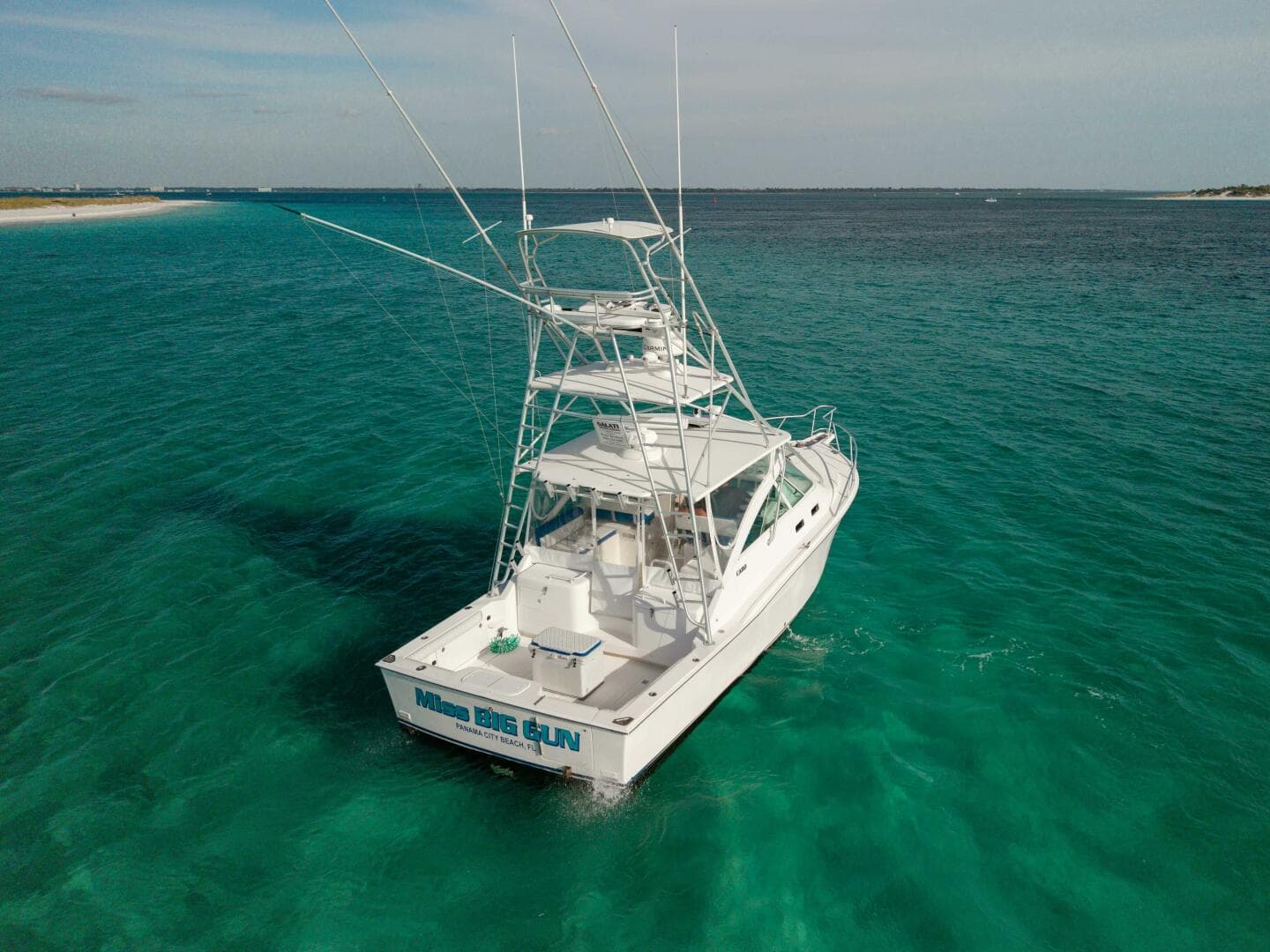 2005 Cabo 35 Express — photo 39