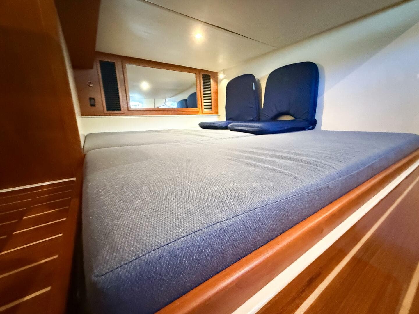 2021 Hinckley 40X — photo 21