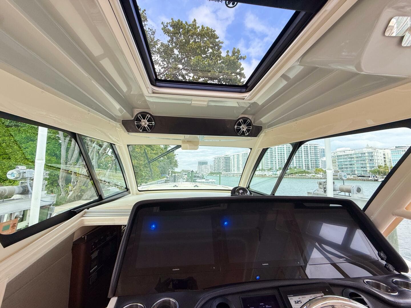 2022 Grady-White Canyon 456 — photo 13