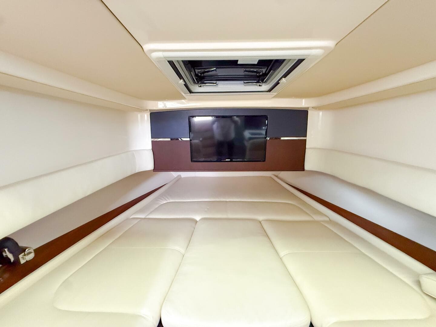 2022 Grady-White Canyon 456 — photo 23