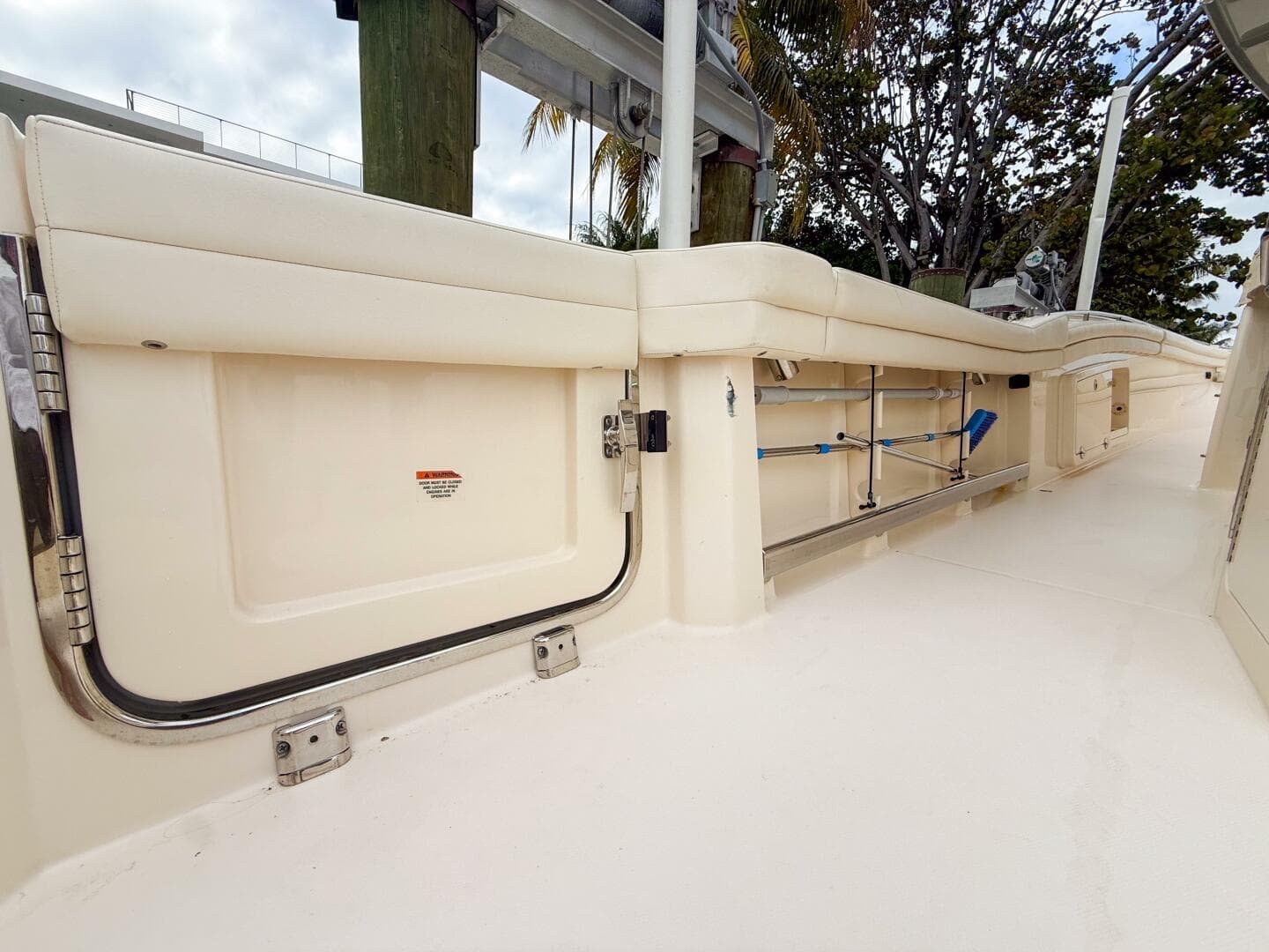 2022 Grady-White Canyon 456 — photo 12