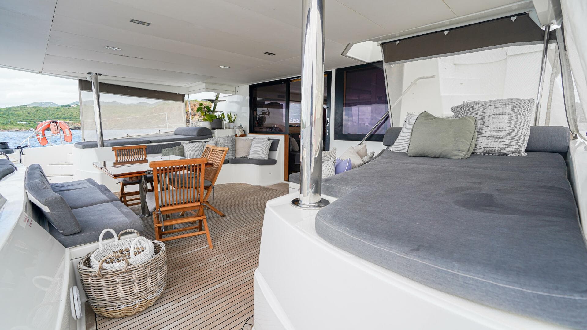 2017 Fountaine Pajot Victoria 67 — photo 20