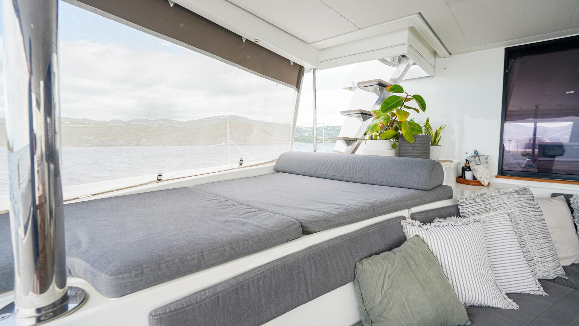 2017 Fountaine Pajot Victoria 67 — photo 23