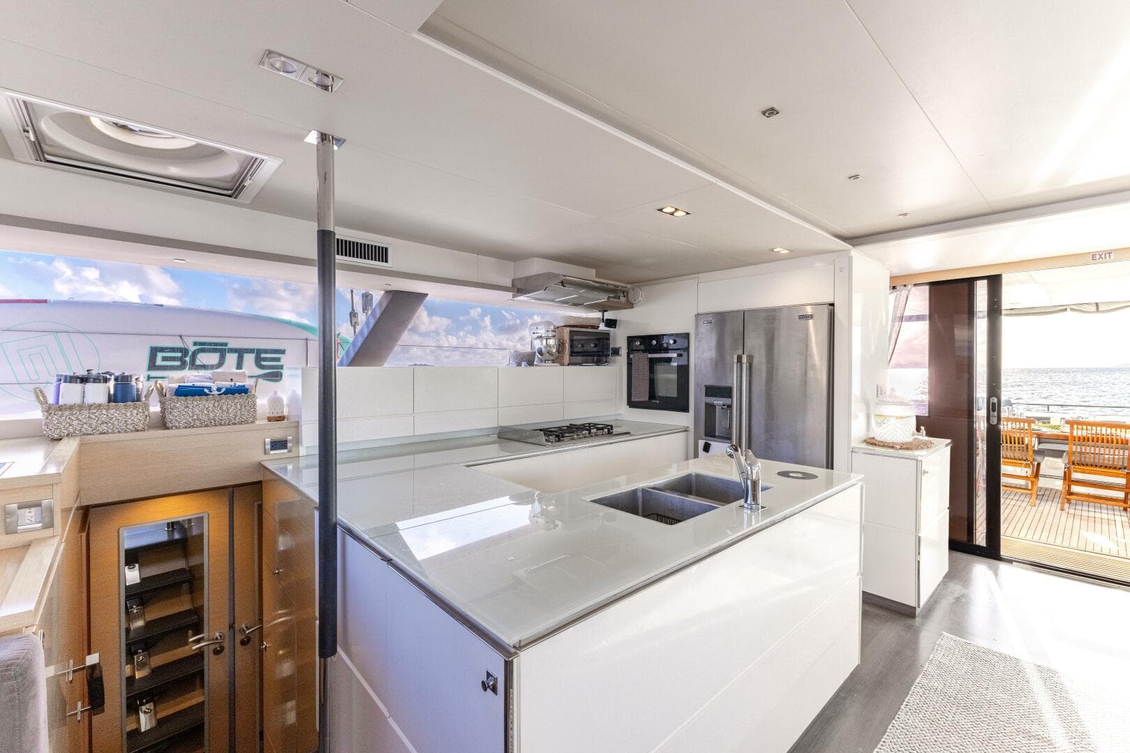 2017 Fountaine Pajot Victoria 67 — photo 33