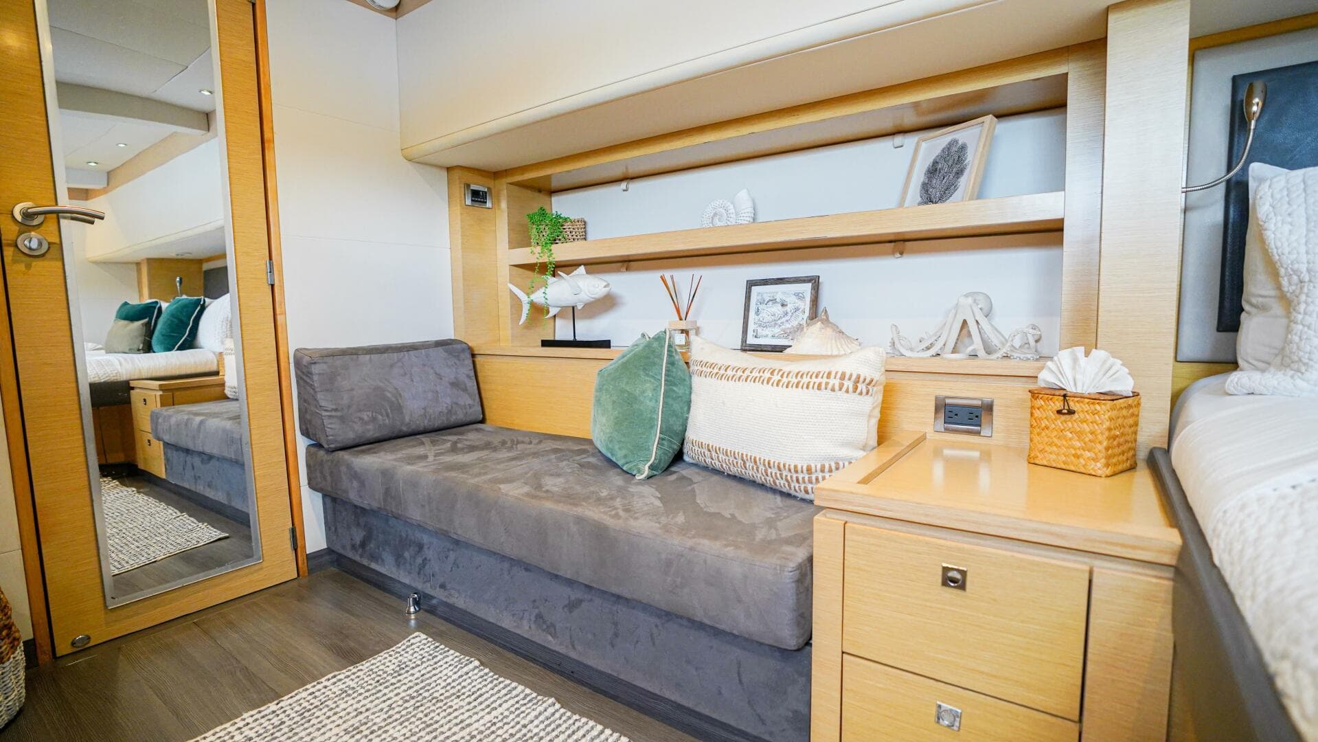 2017 Fountaine Pajot Victoria 67 — photo 41