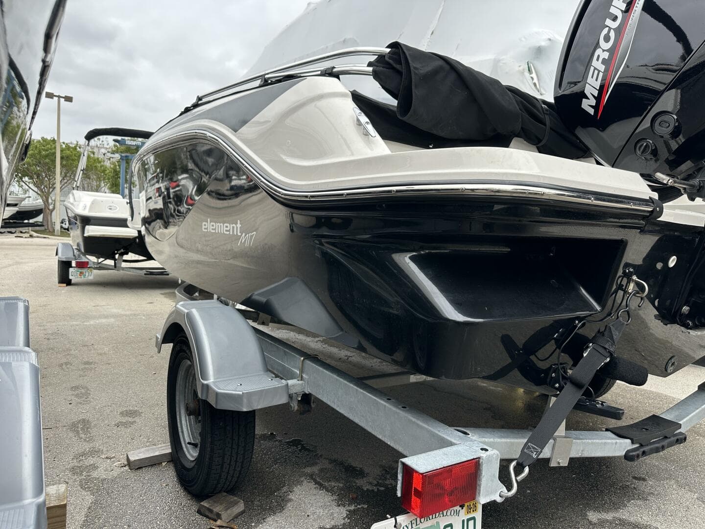 2023 Bayliner M17 — photo 24