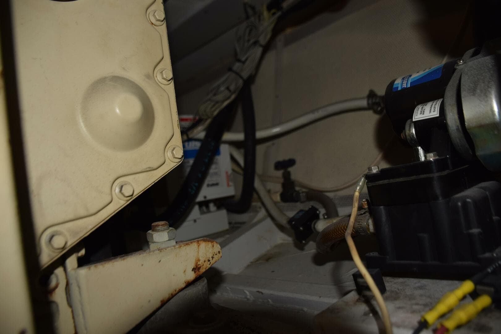 1982 Whiticar Flybridge Convertible — photo 61